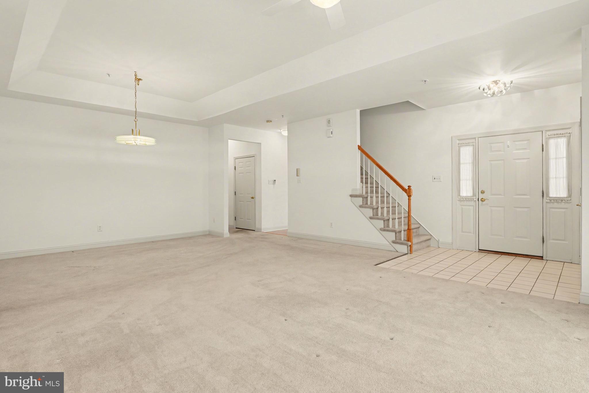 YORKTOWN - Residential