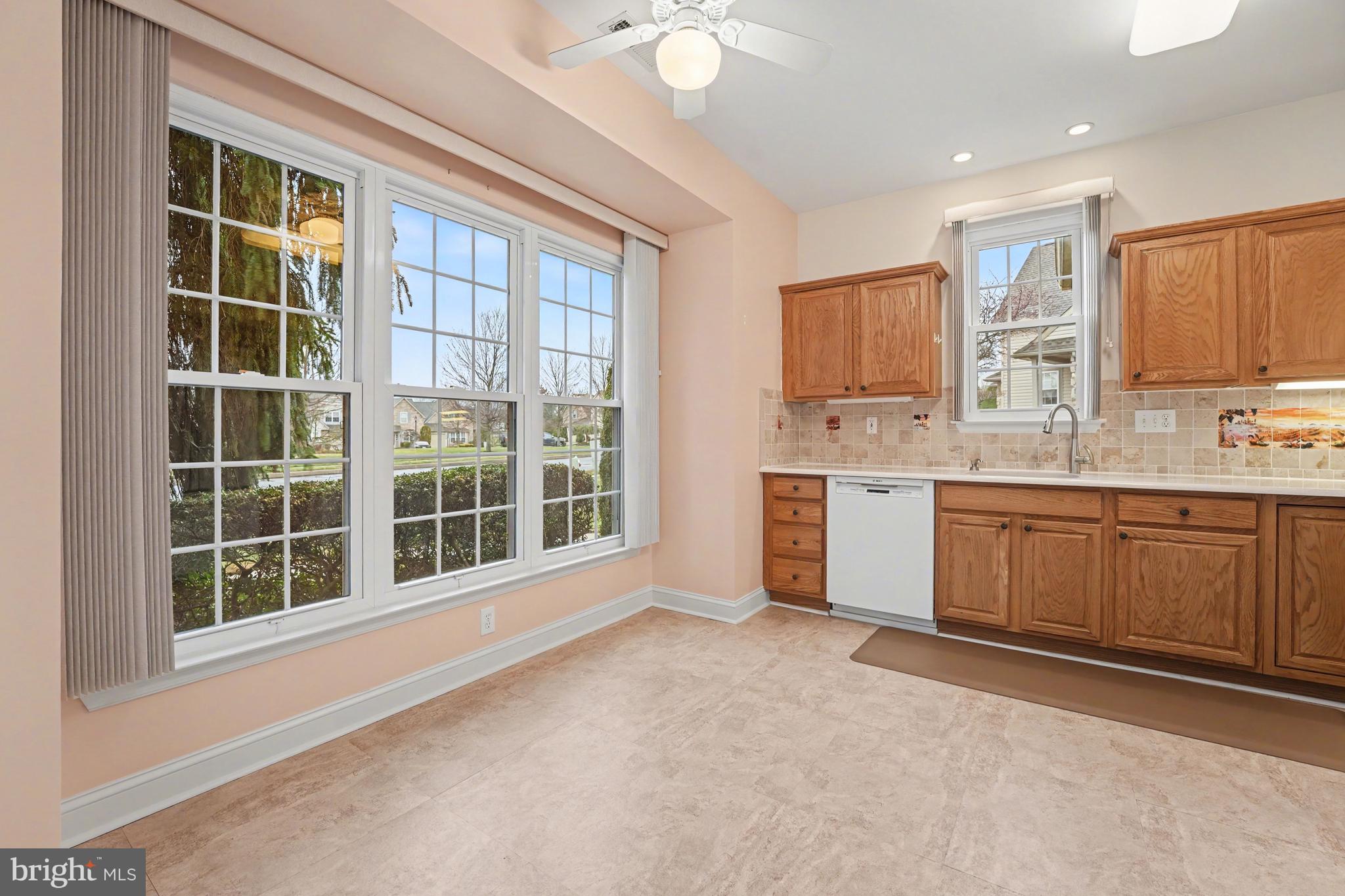 YORKTOWN - Residential