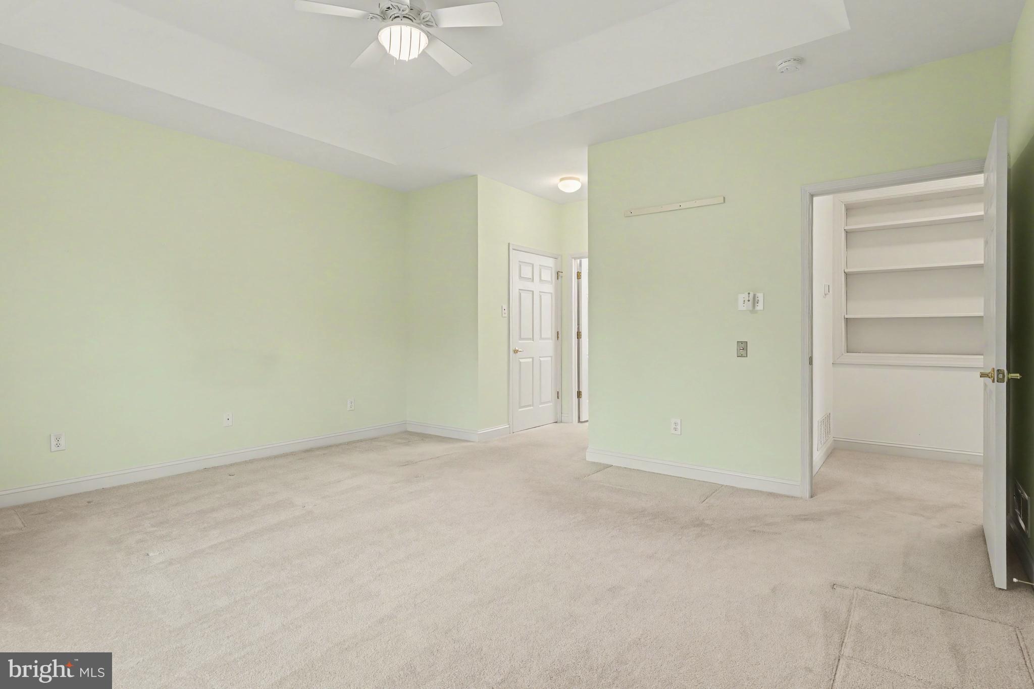 YORKTOWN - Residential