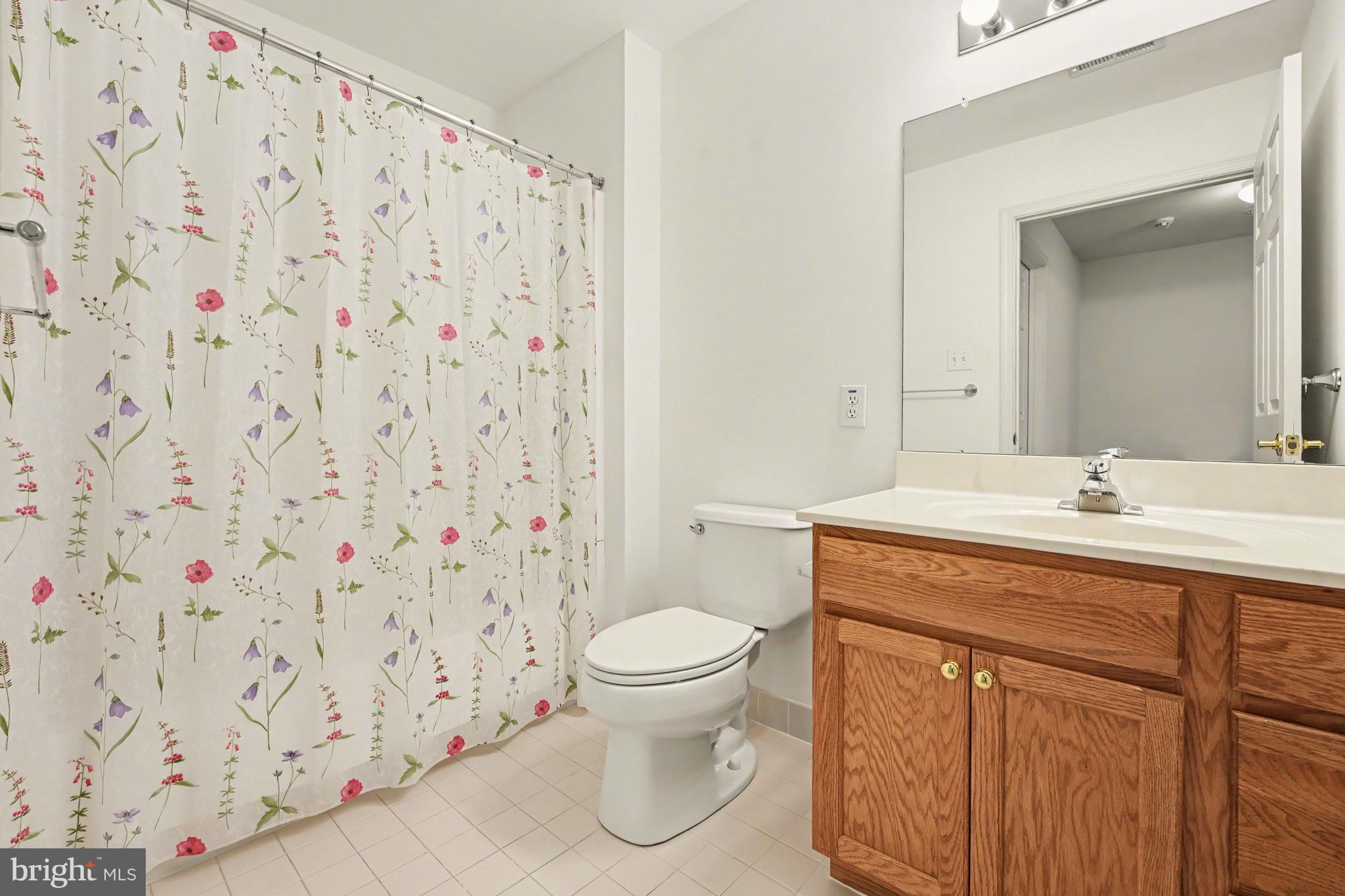 YORKTOWN - Residential