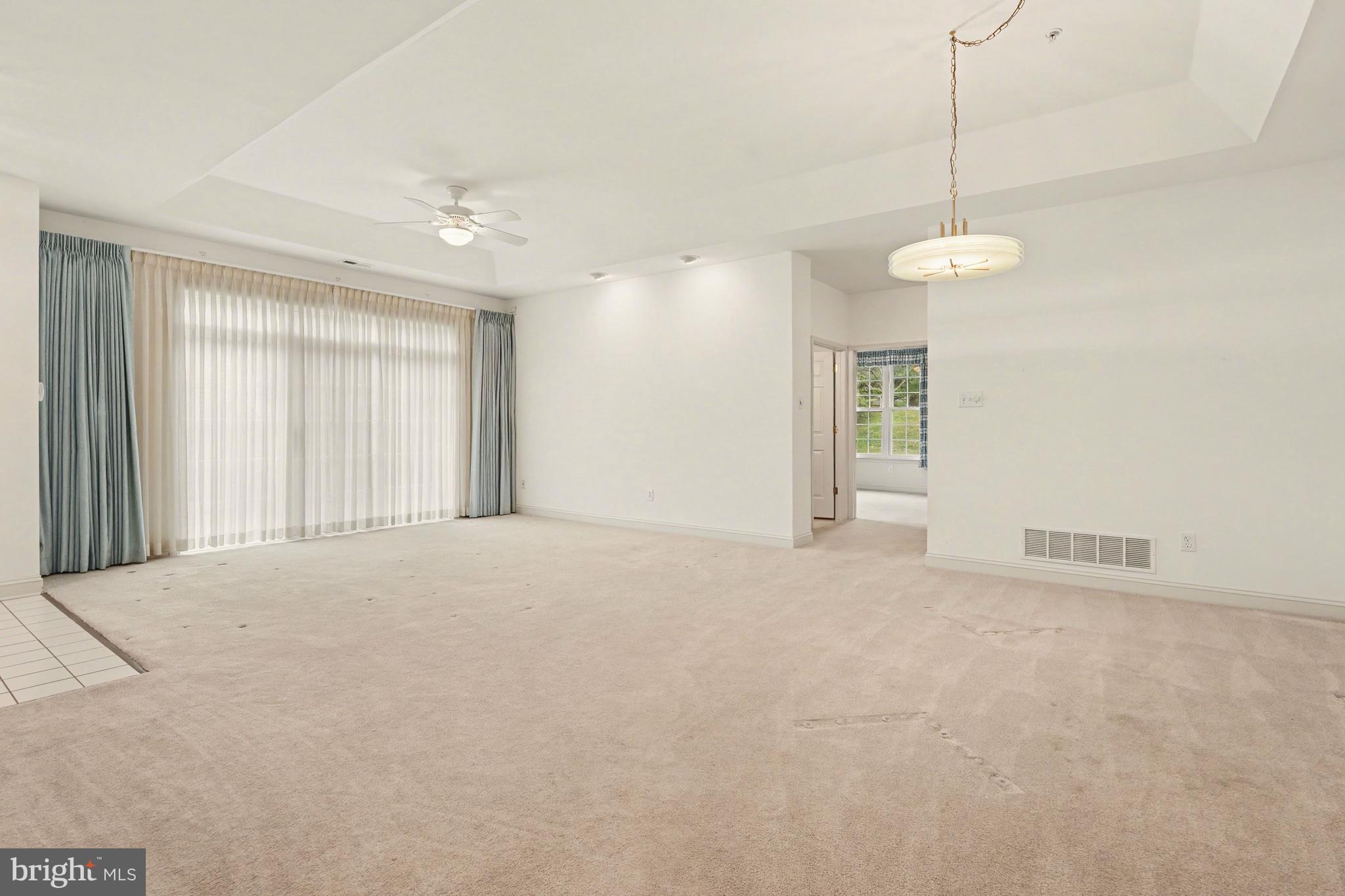 YORKTOWN - Residential