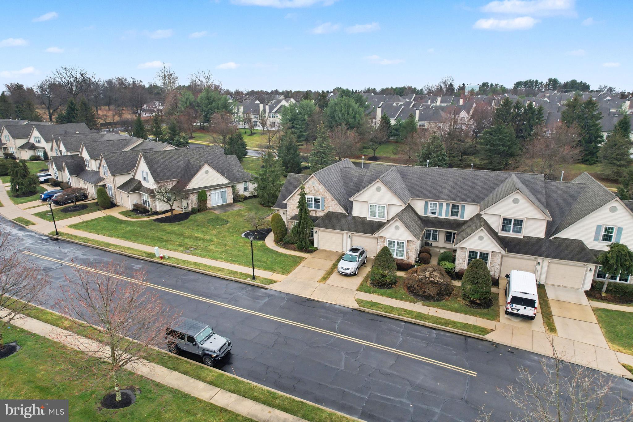 YORKTOWN - Residential