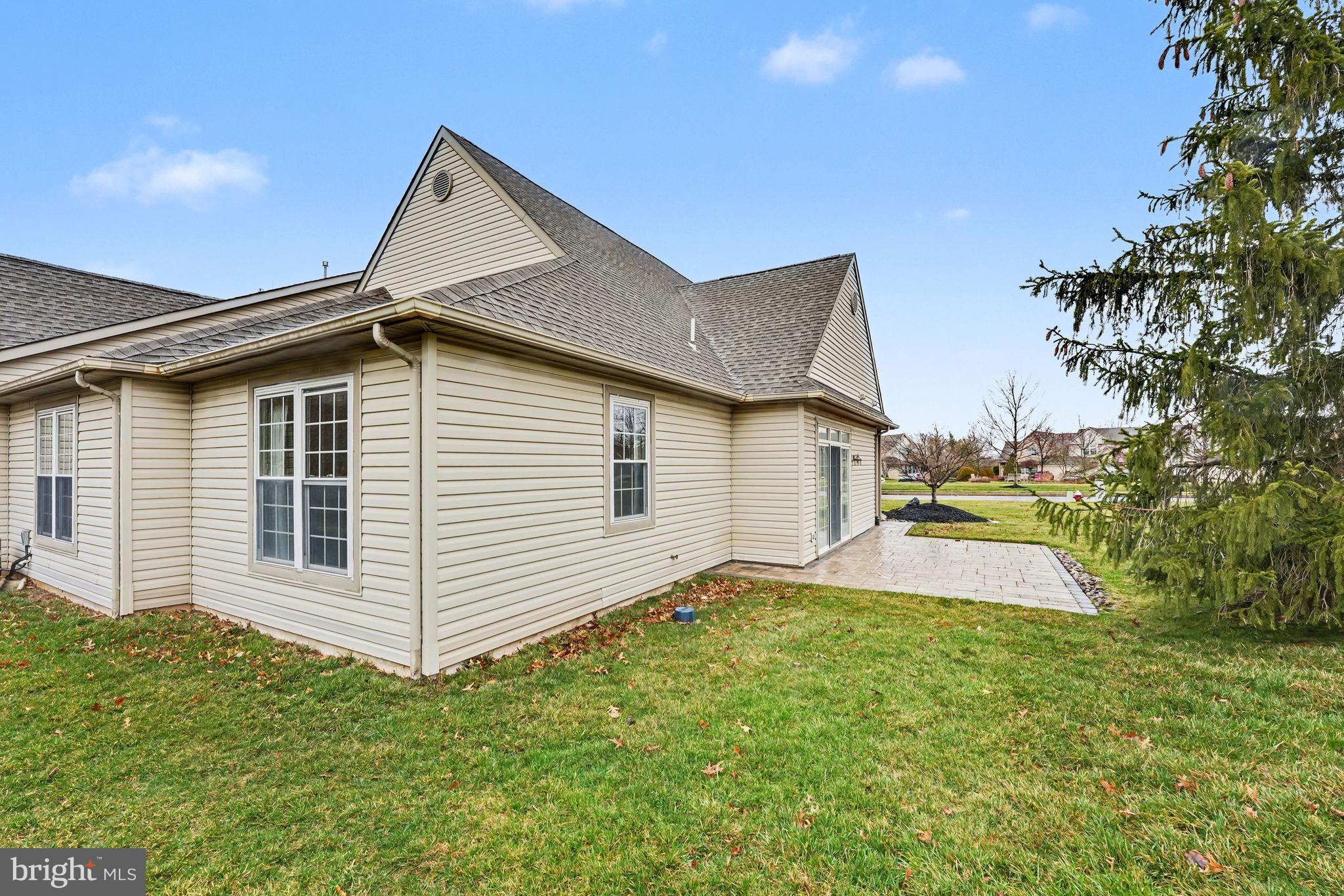 YORKTOWN - Residential