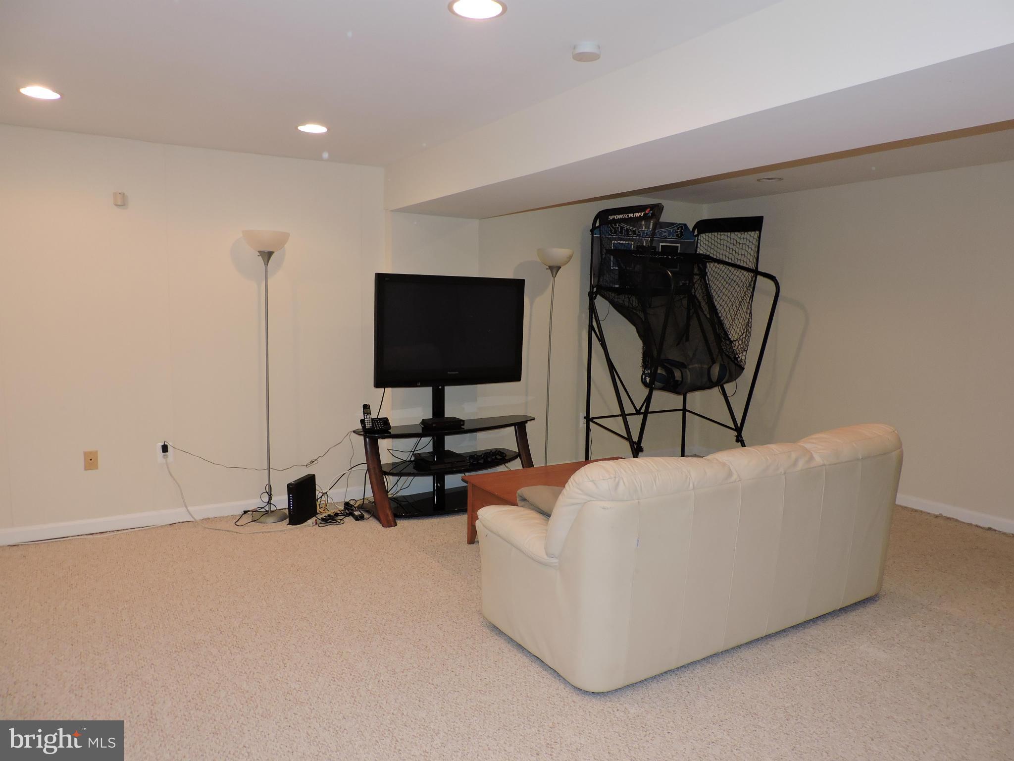 GEORGETOWN PRK/GREENWOOD - Residential