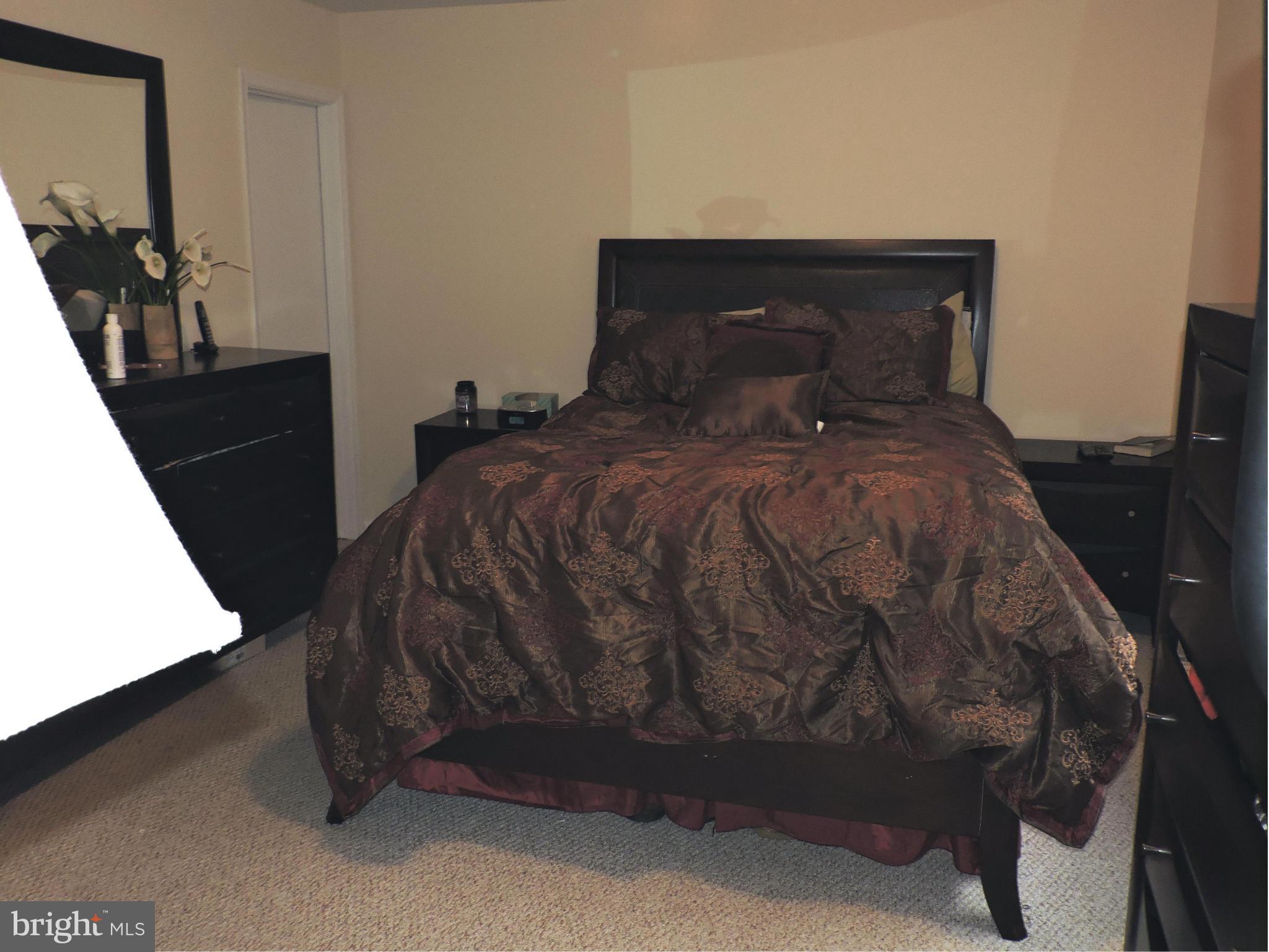 GEORGETOWN PRK/GREENWOOD - Residential