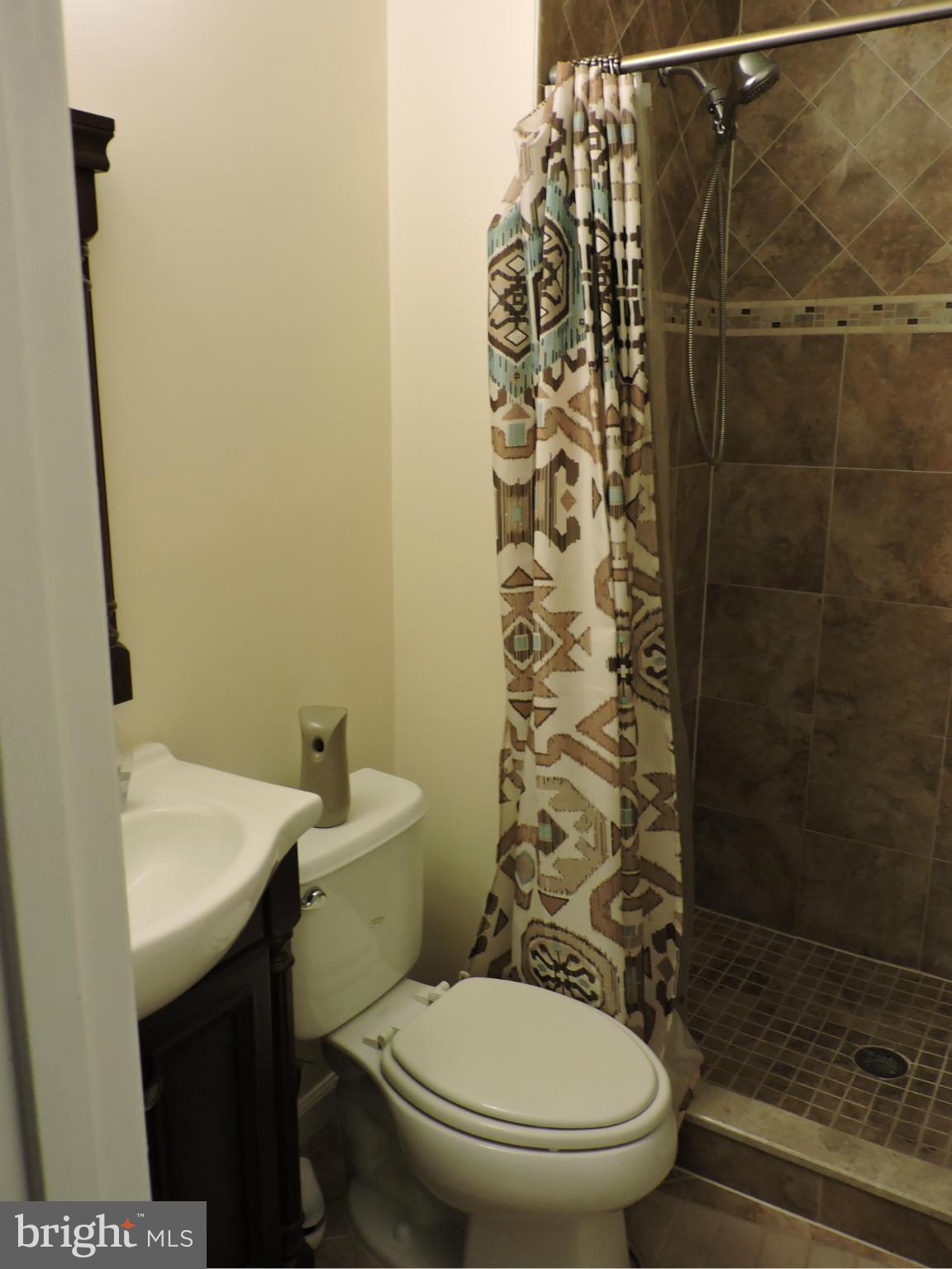 GEORGETOWN PRK/GREENWOOD - Residential