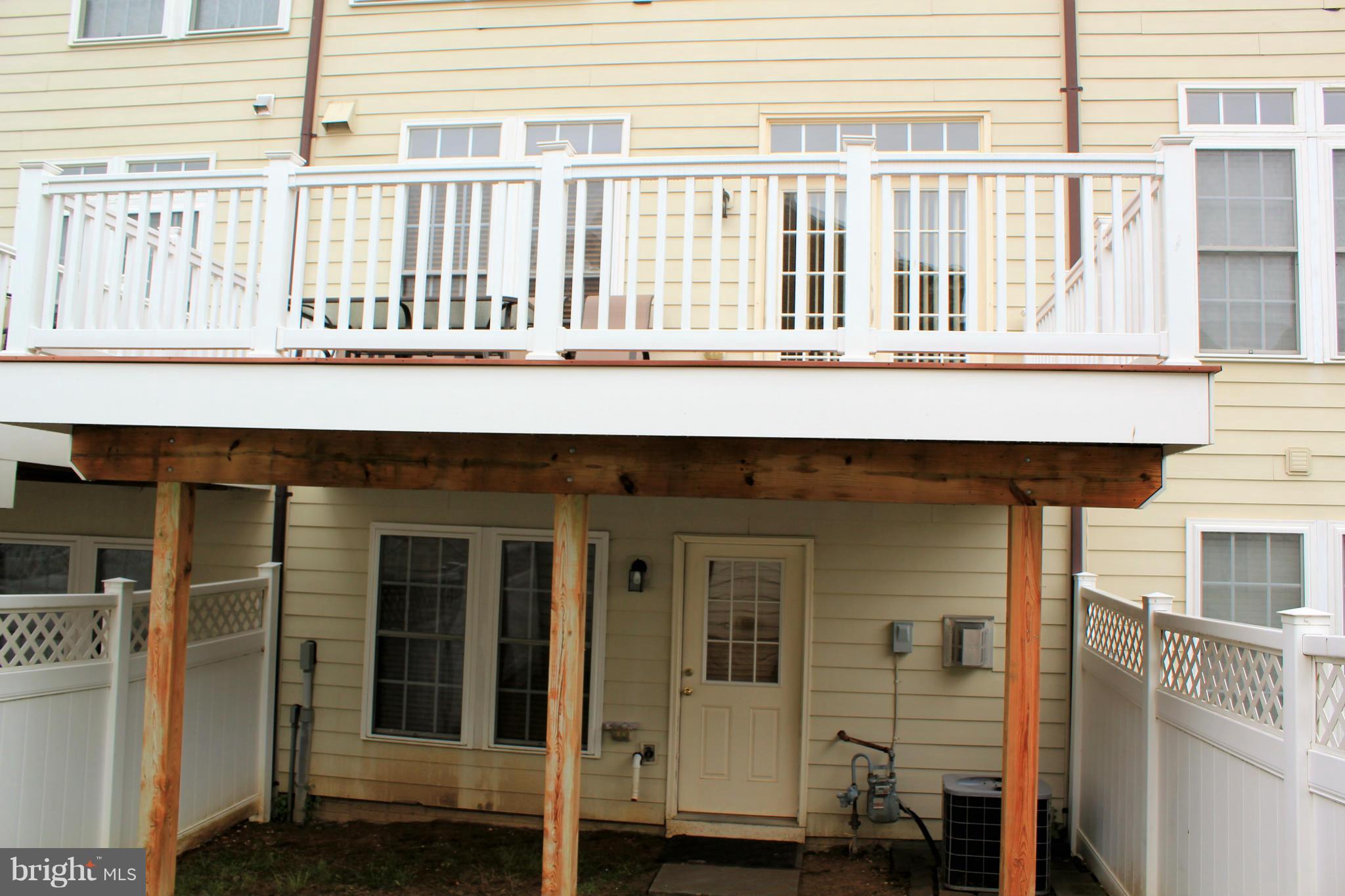 VILLAGES OF URBANA - Residential Lease