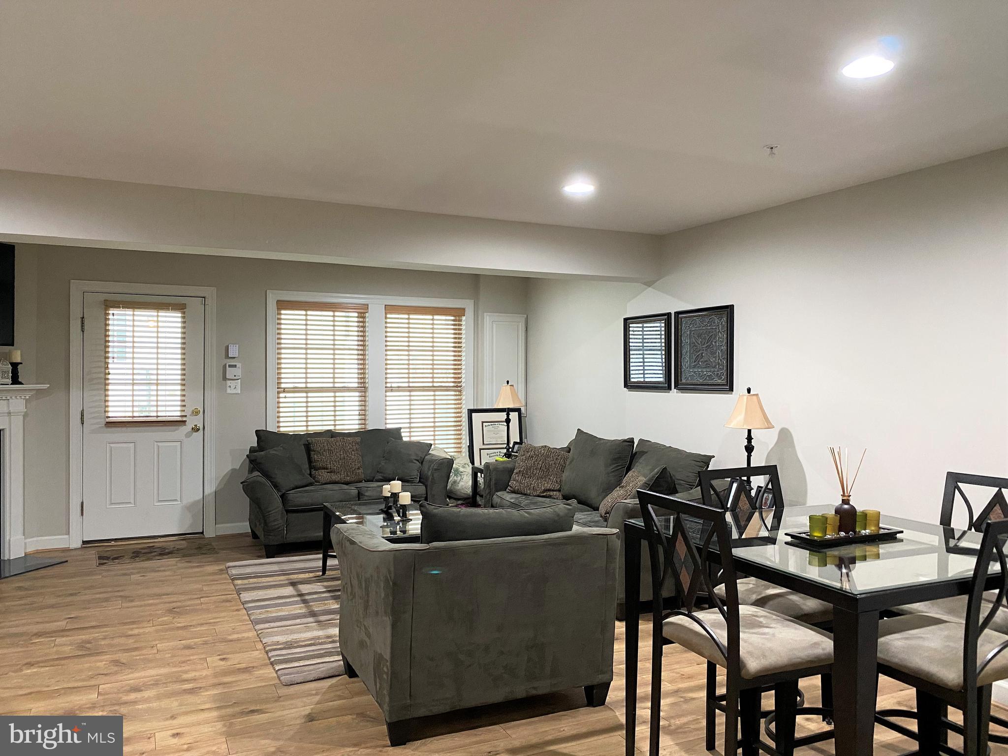 VILLAGES OF URBANA - Residential Lease