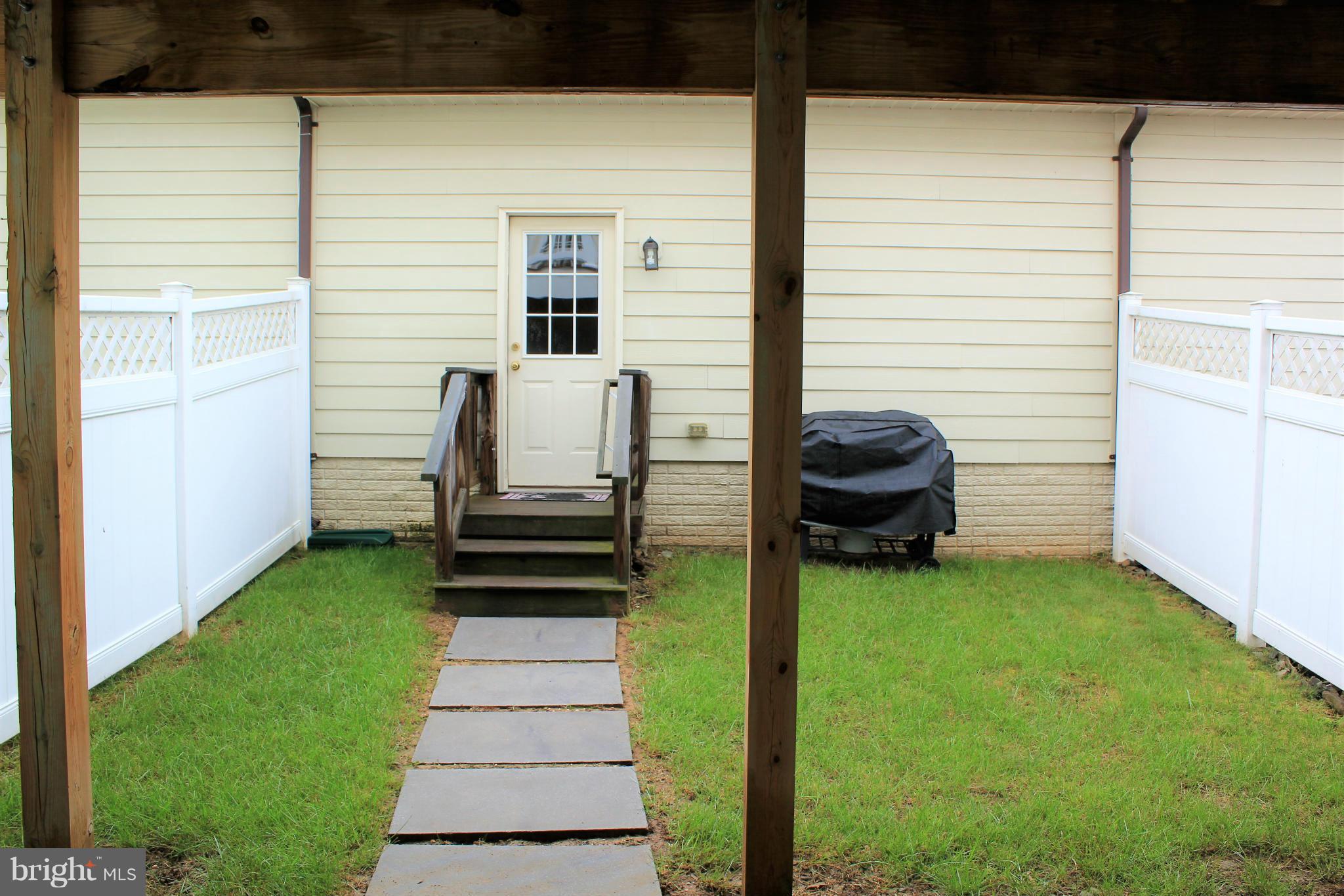 VILLAGES OF URBANA - Residential Lease