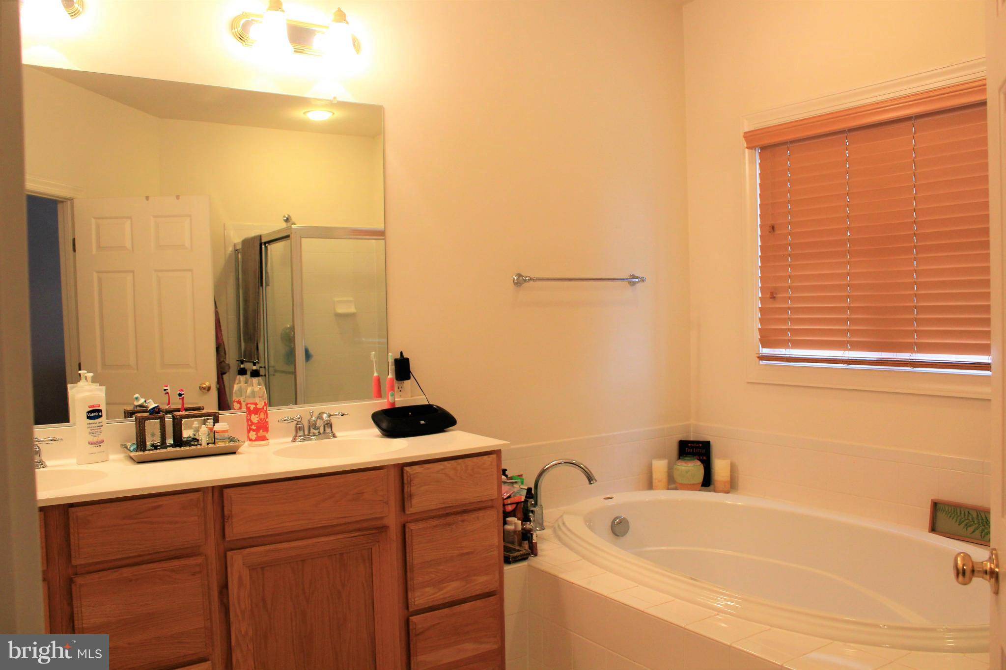 VILLAGES OF URBANA - Residential Lease