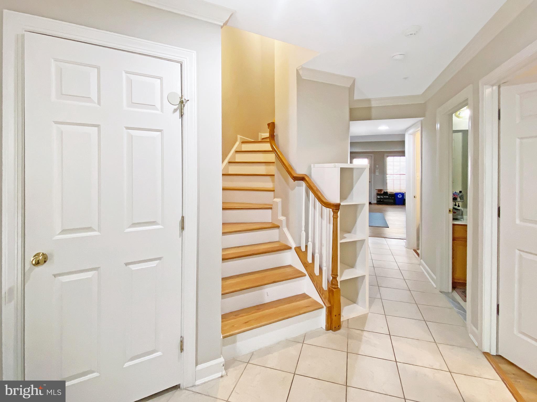 VILLAGES OF URBANA - Residential Lease