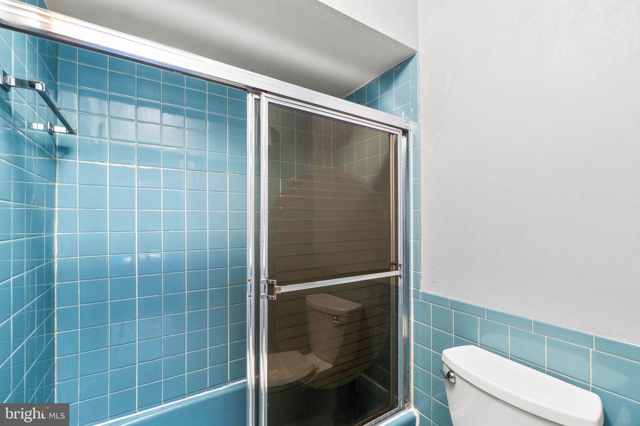 CLEMENS CROSSING - Residential