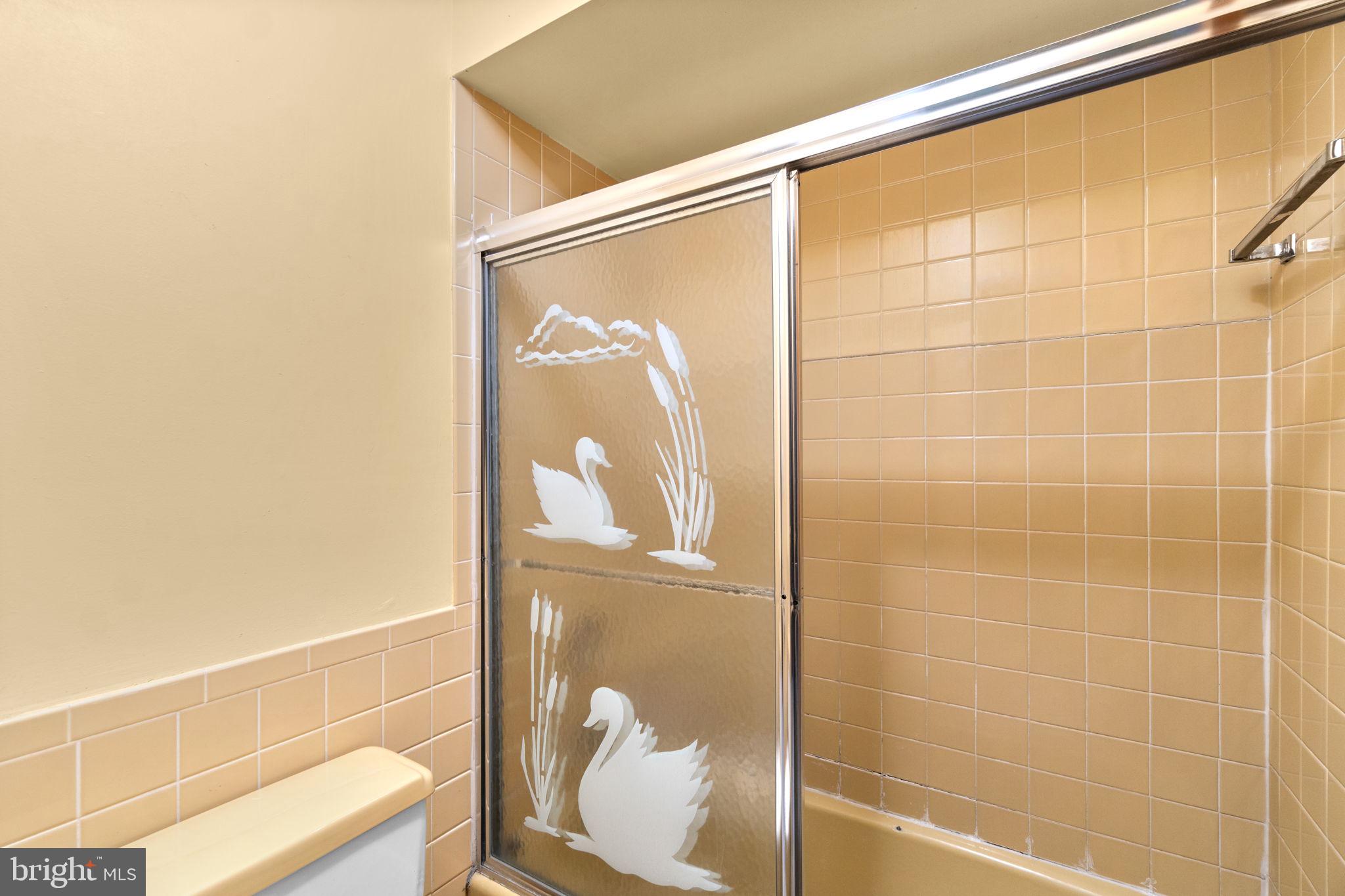 CLEMENS CROSSING - Residential