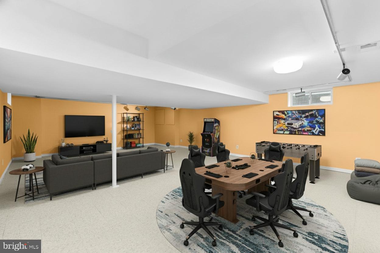 CLEMENS CROSSING - Residential