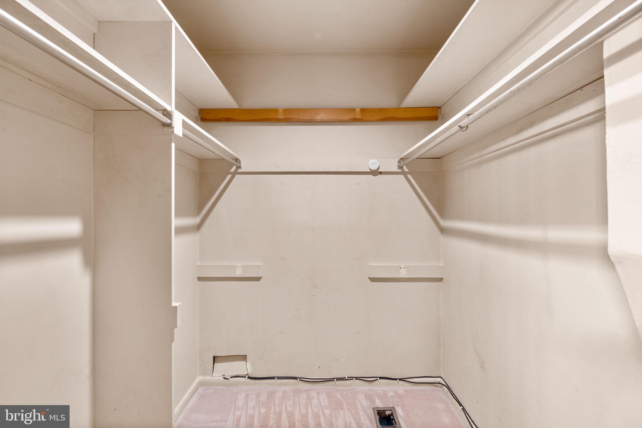 CLEMENS CROSSING - Residential