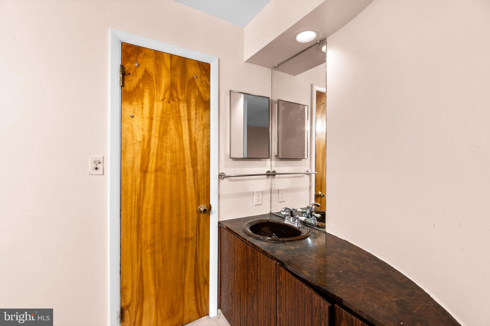 CLEMENS CROSSING - Residential