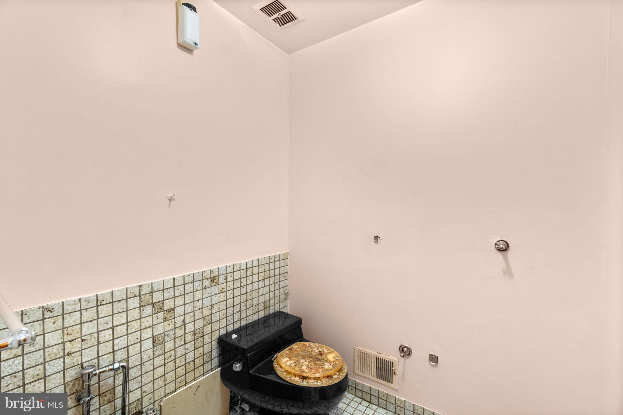 CLEMENS CROSSING - Residential