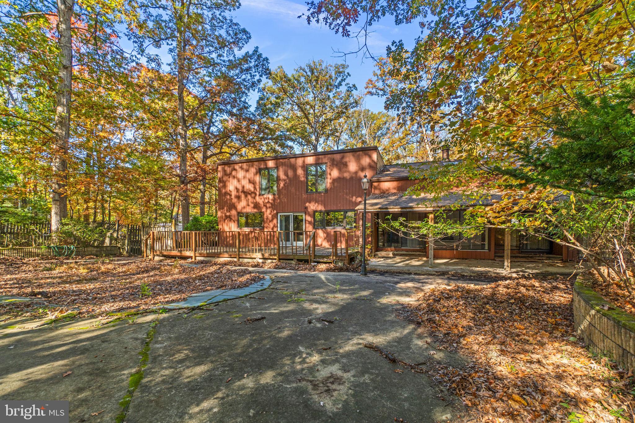 CLEMENS CROSSING - Residential