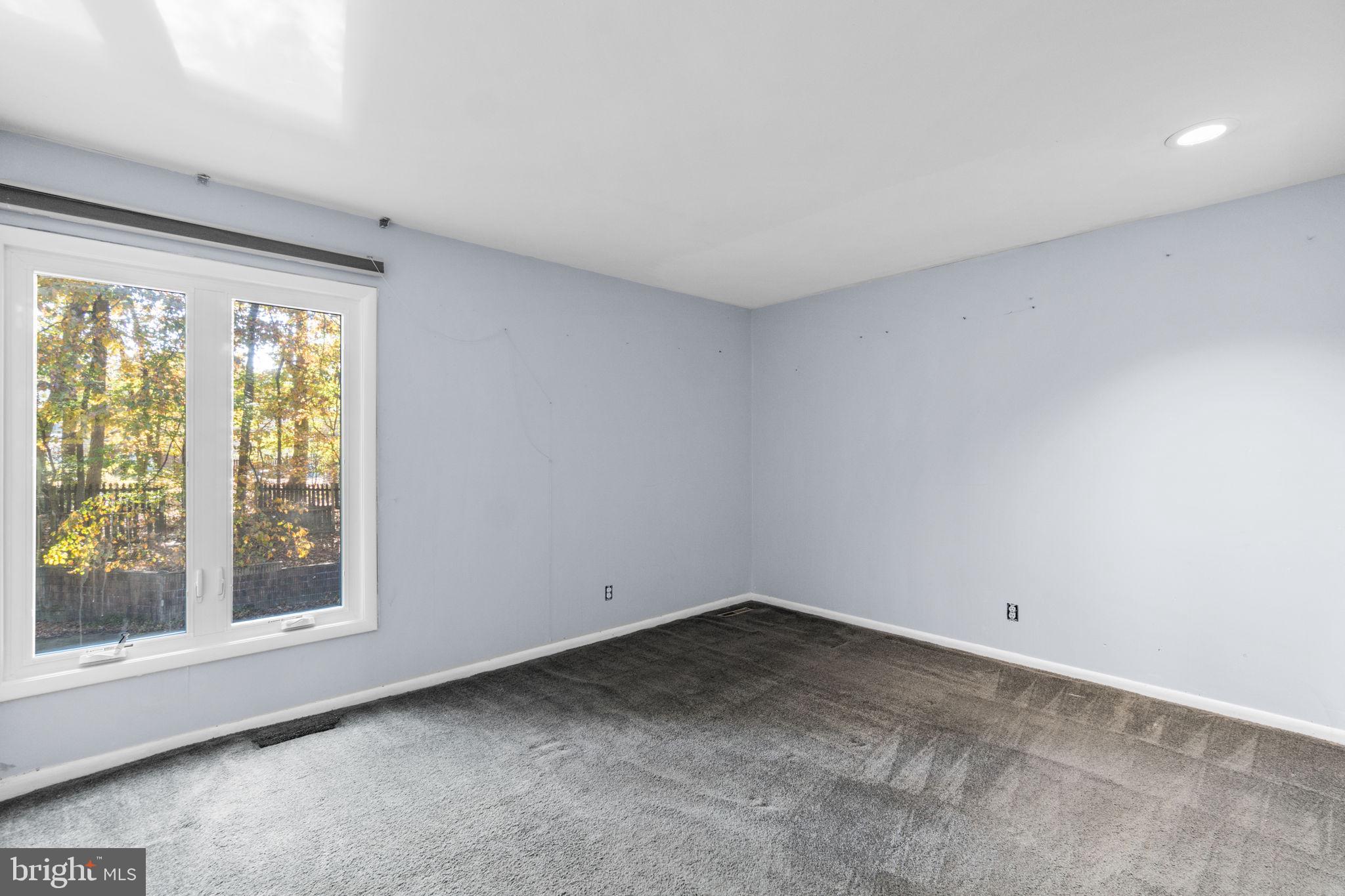 CLEMENS CROSSING - Residential