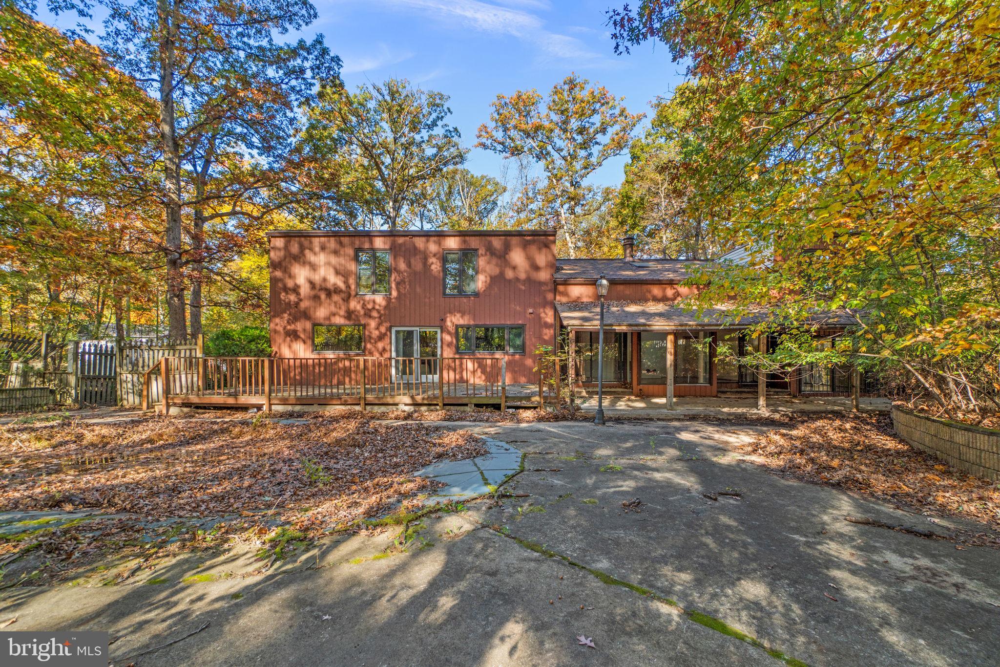 CLEMENS CROSSING - Residential