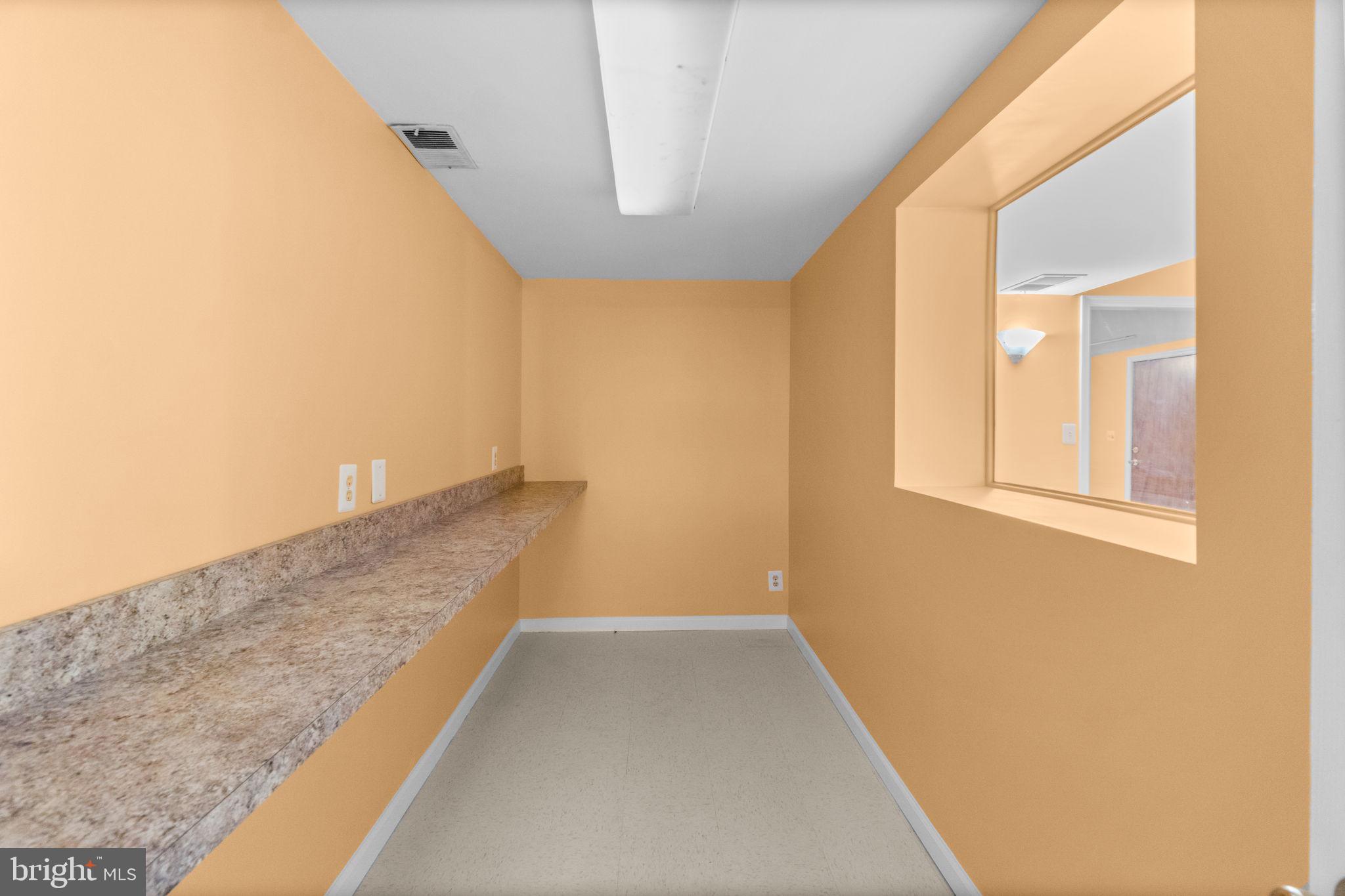 CLEMENS CROSSING - Residential