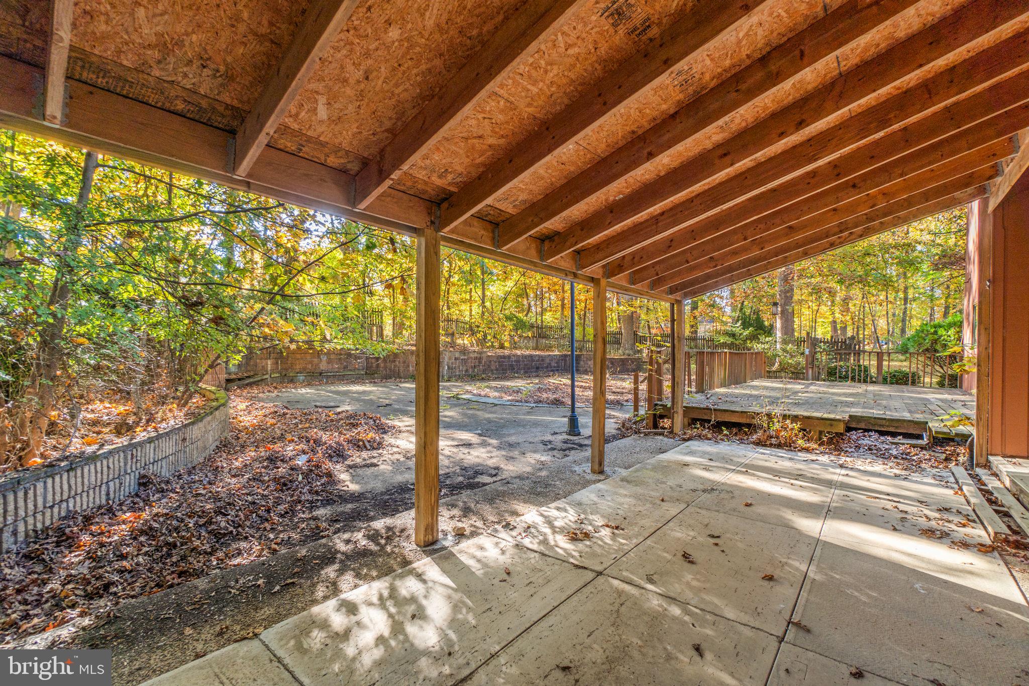 CLEMENS CROSSING - Residential