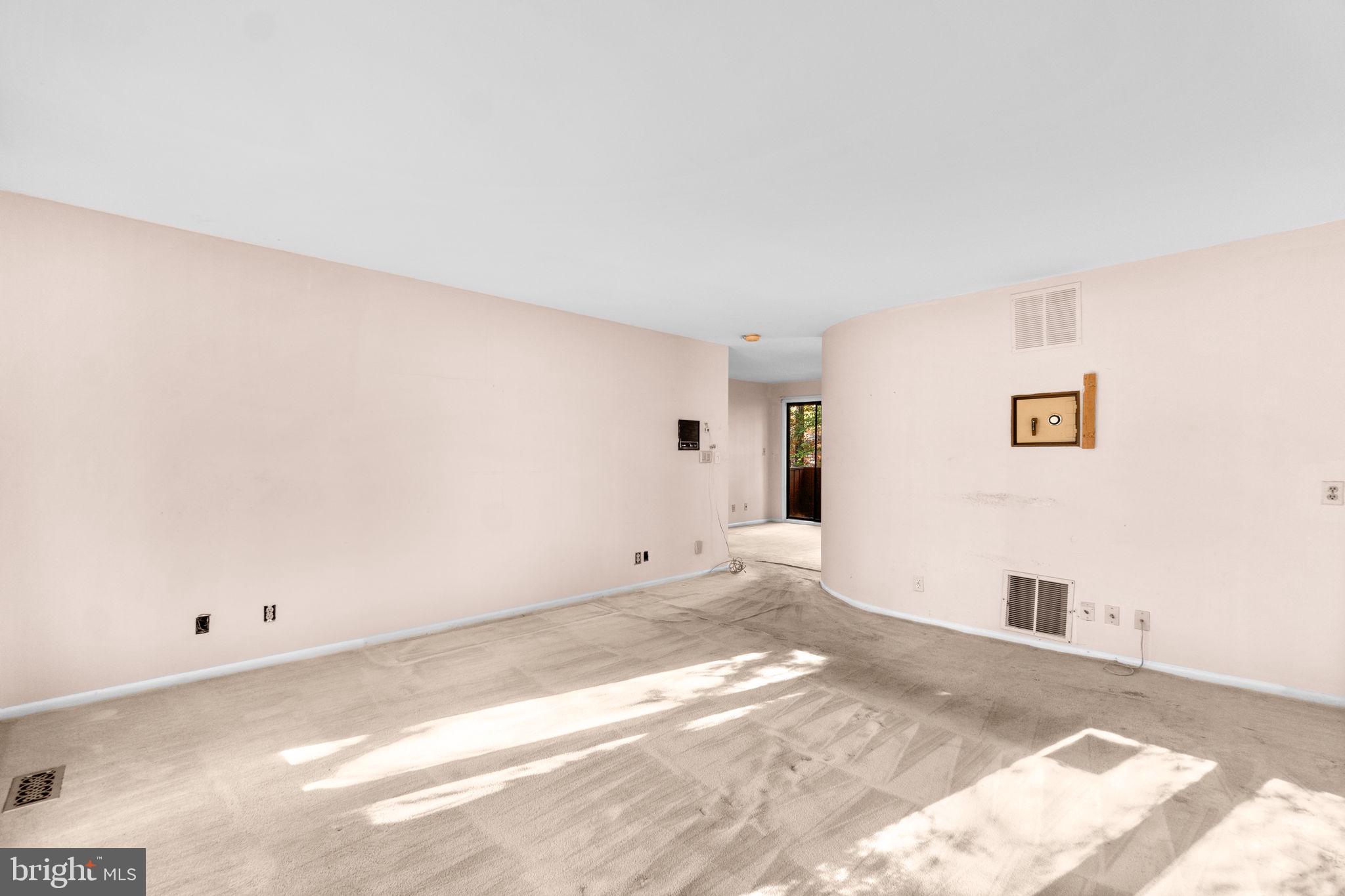 CLEMENS CROSSING - Residential