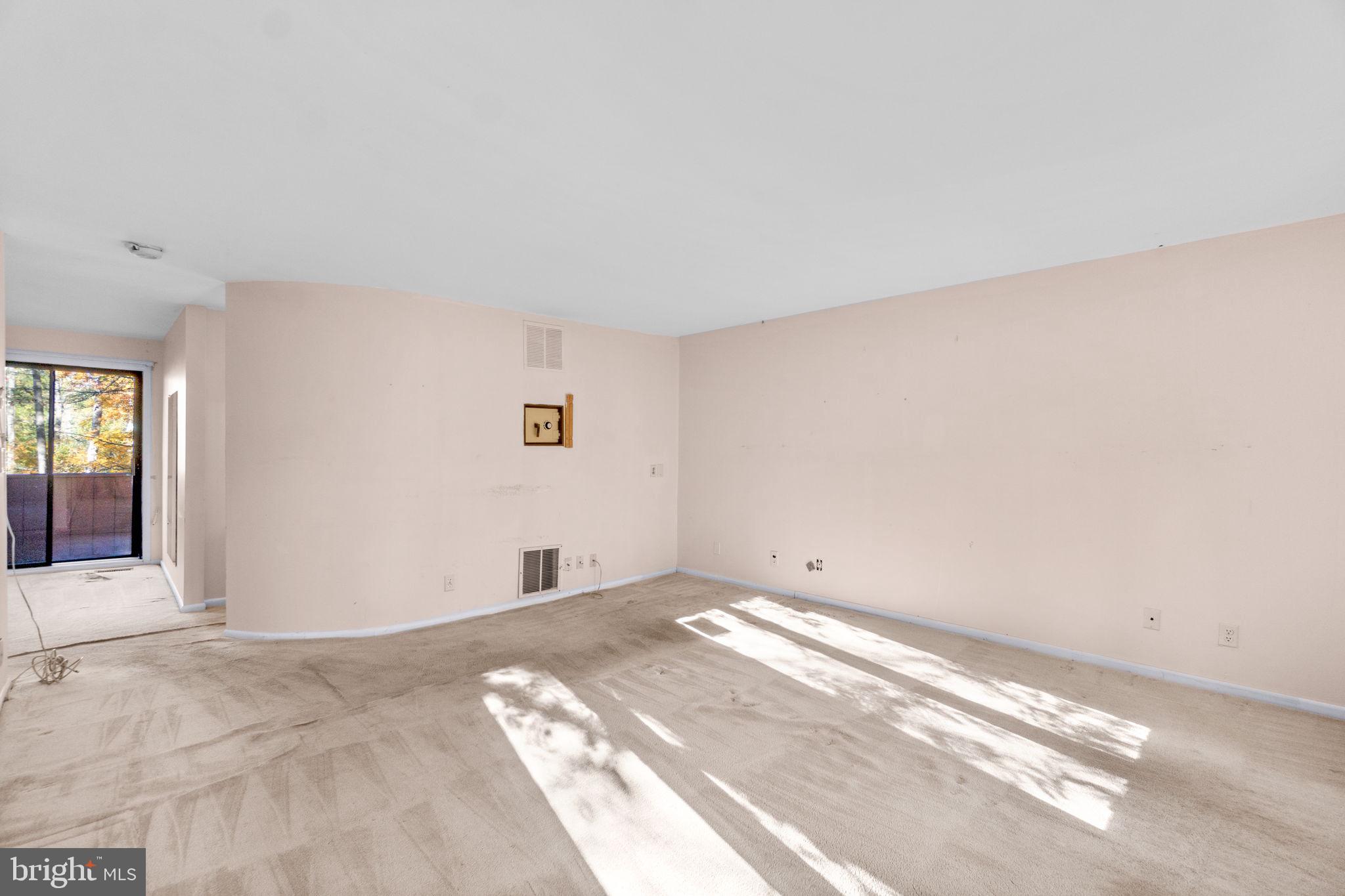 CLEMENS CROSSING - Residential