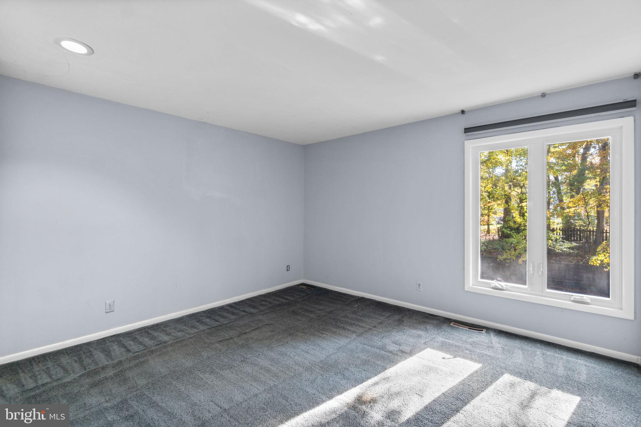 CLEMENS CROSSING - Residential