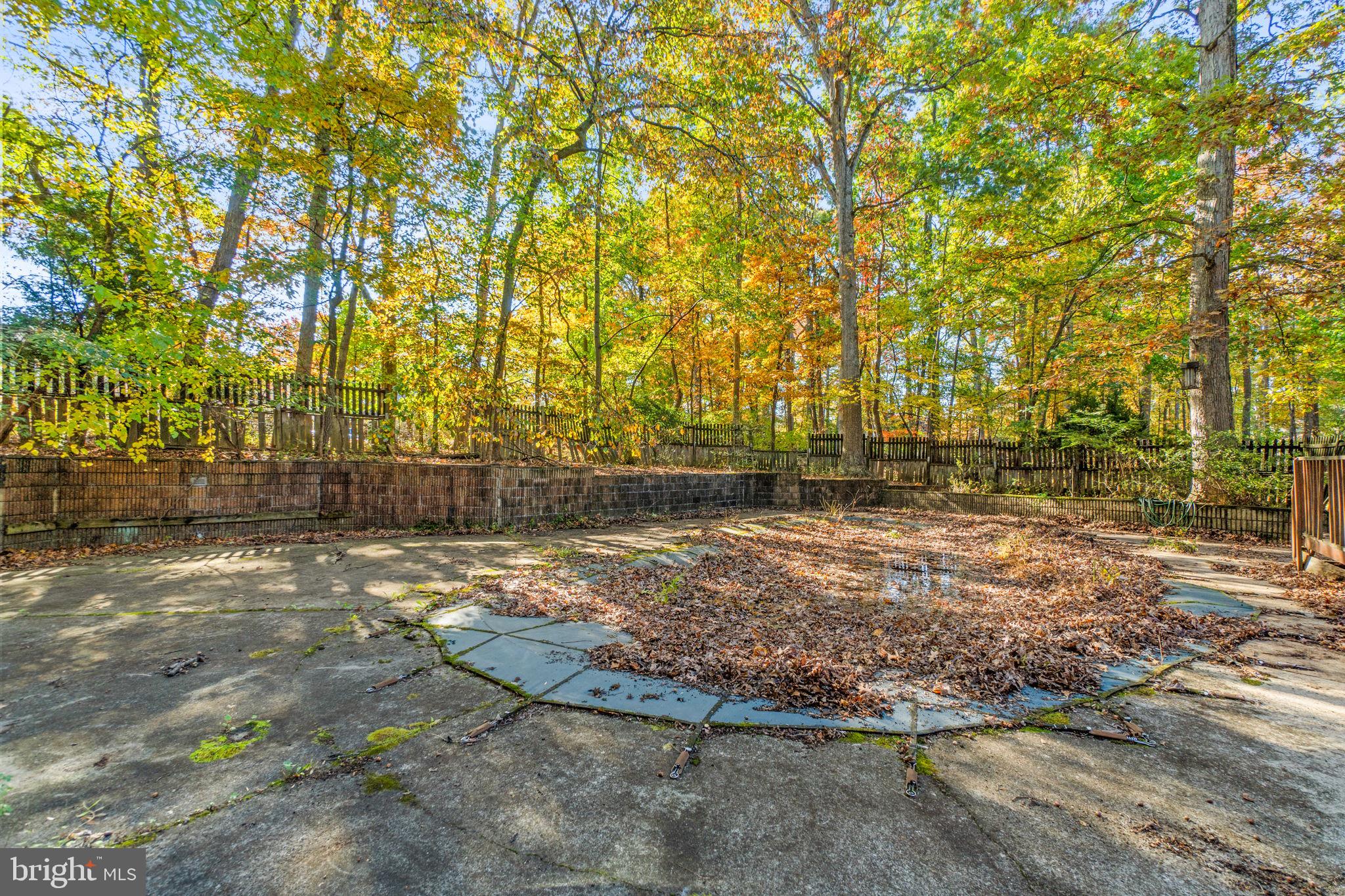 CLEMENS CROSSING - Residential