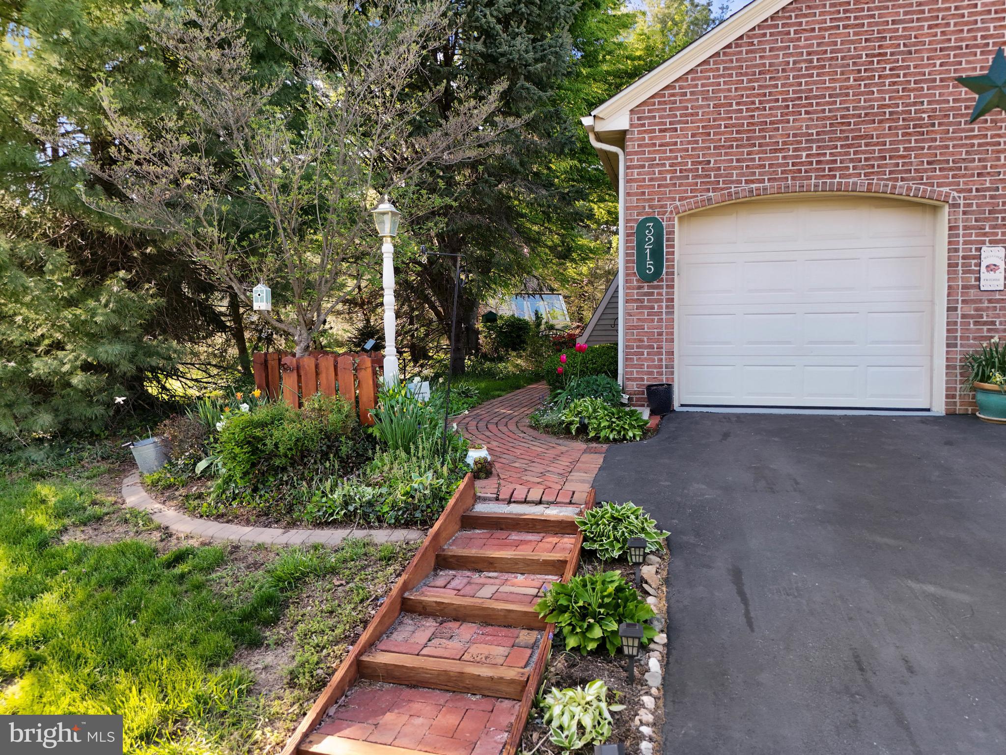 HEMPFIELD GREEN - Residential