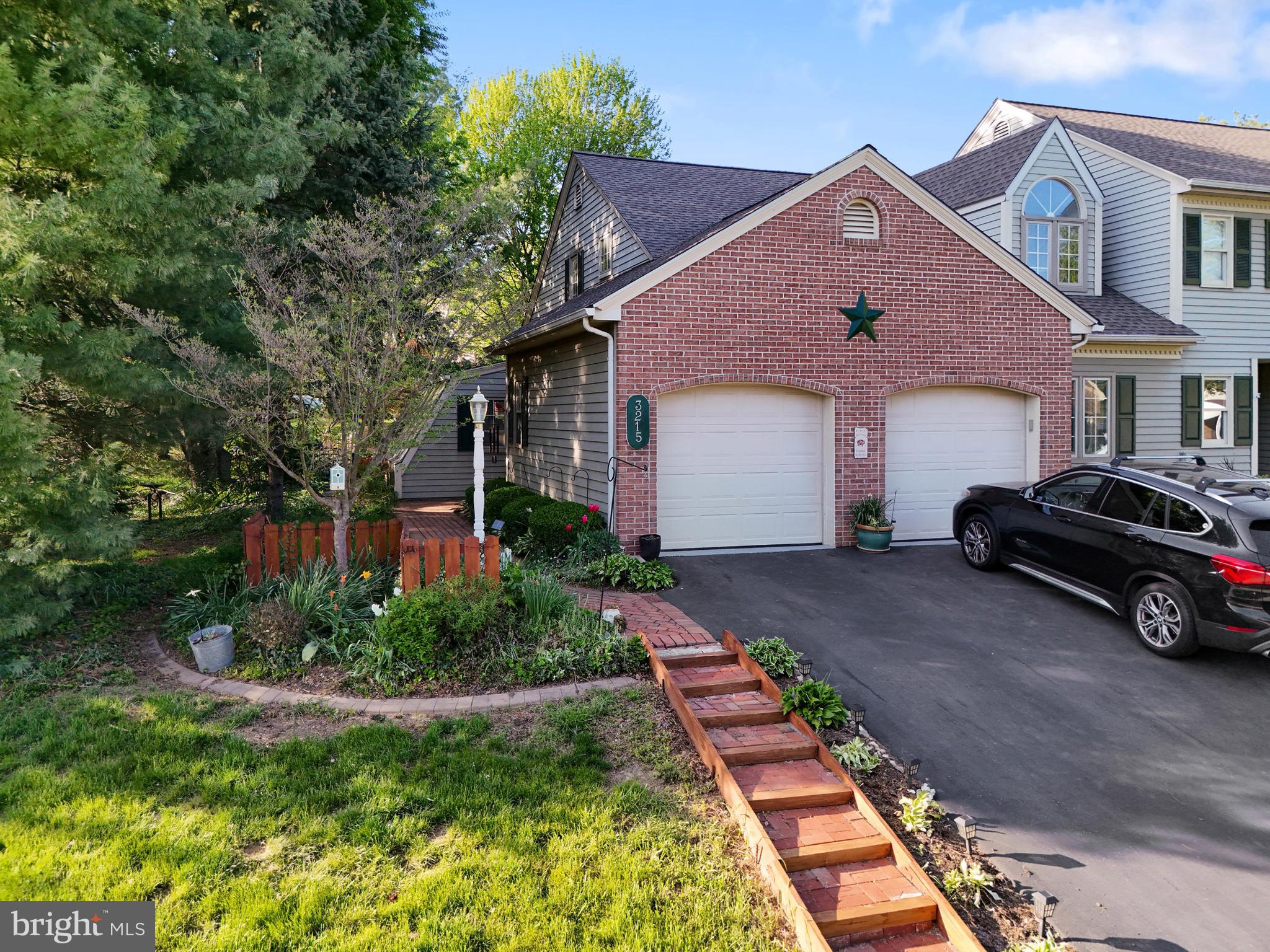 HEMPFIELD GREEN - Residential