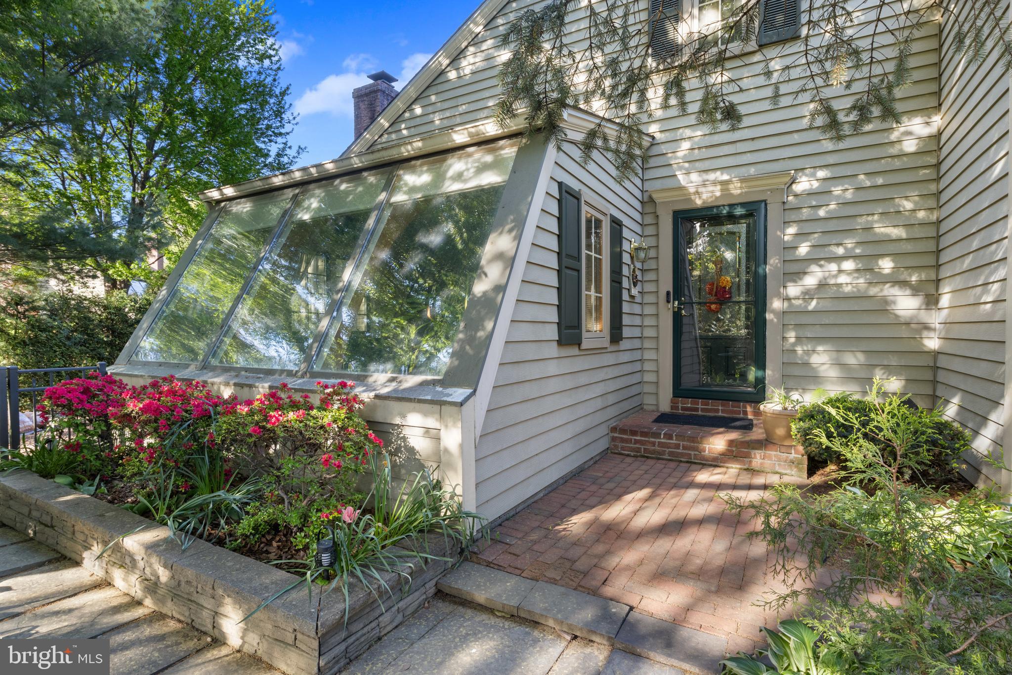 HEMPFIELD GREEN - Residential