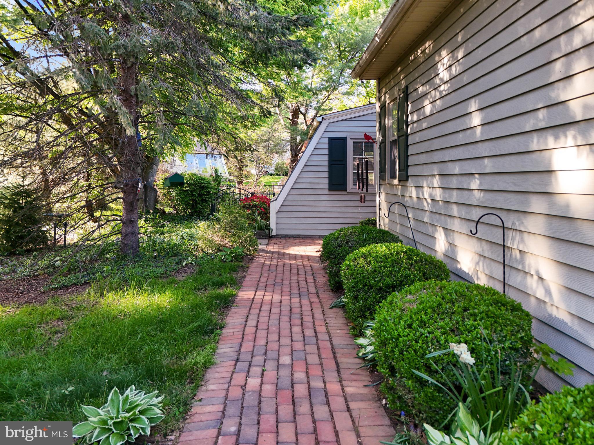 HEMPFIELD GREEN - Residential