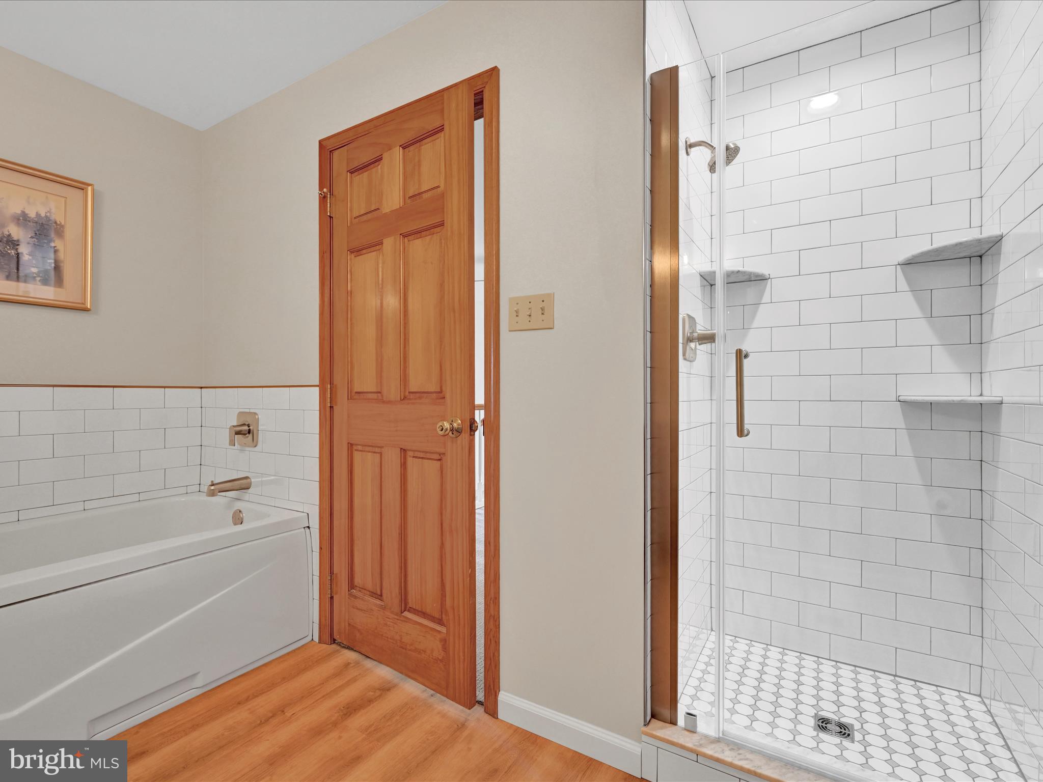 LANTERN GREEN - Residential