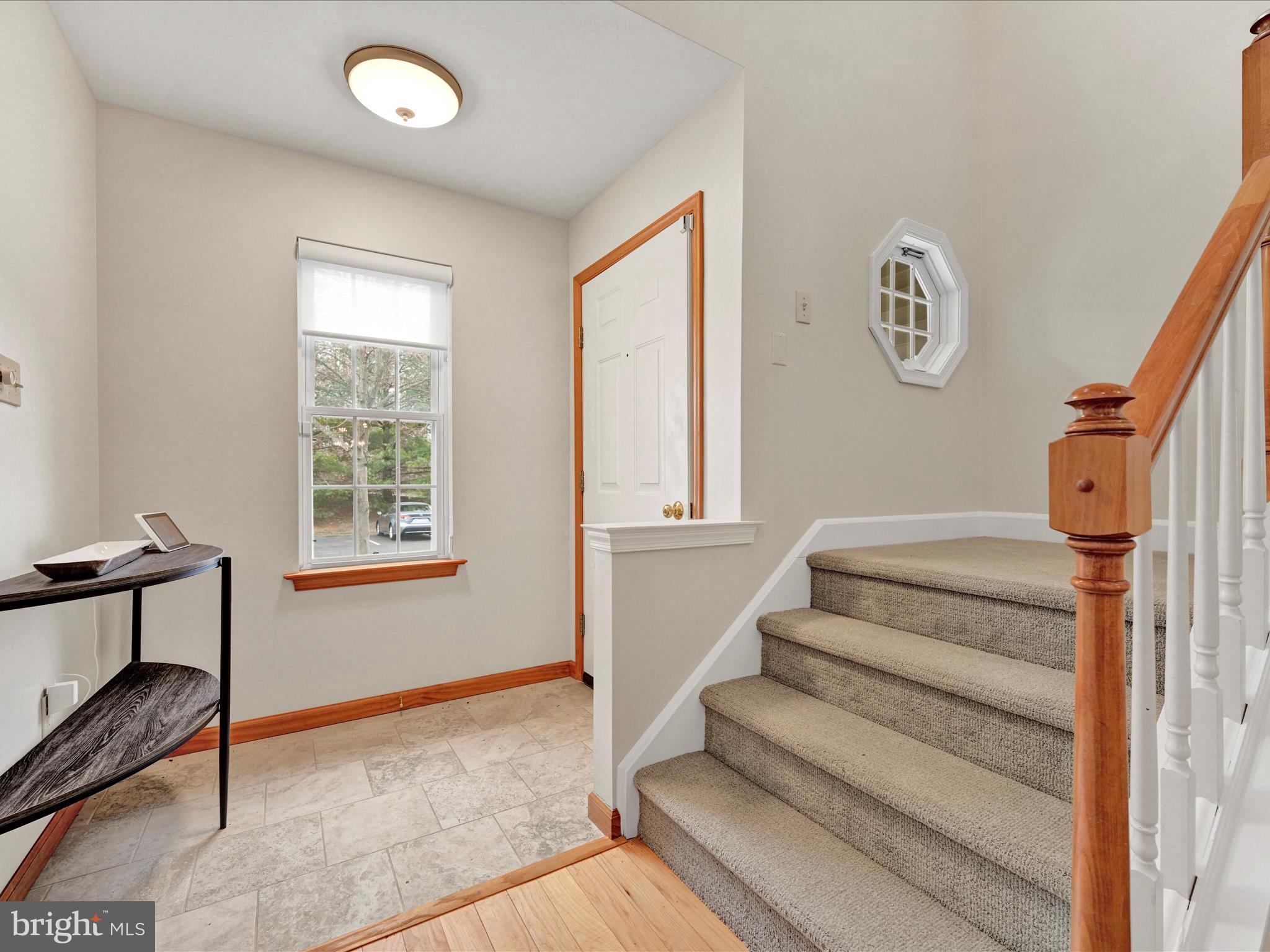 LANTERN GREEN - Residential