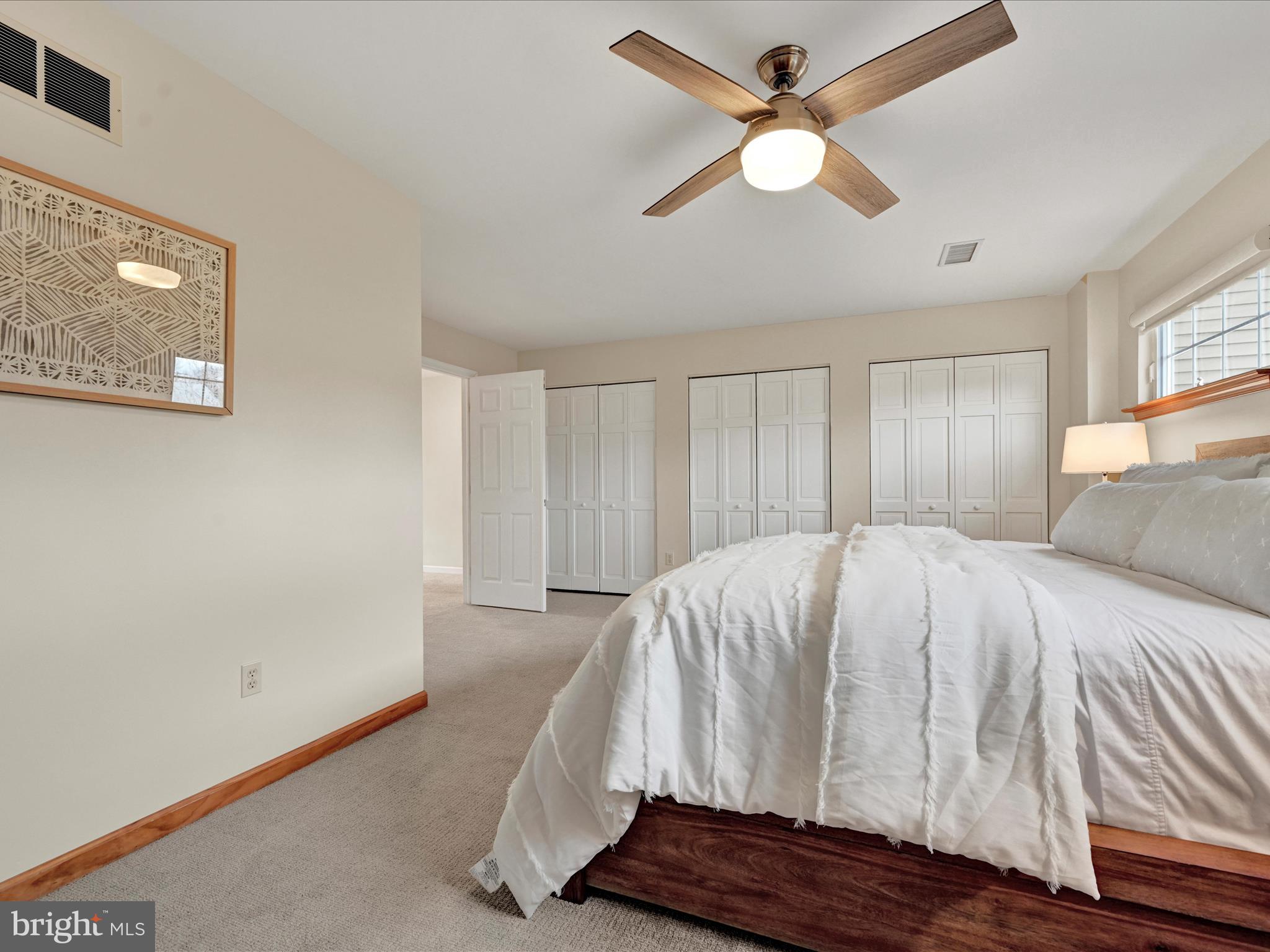 LANTERN GREEN - Residential