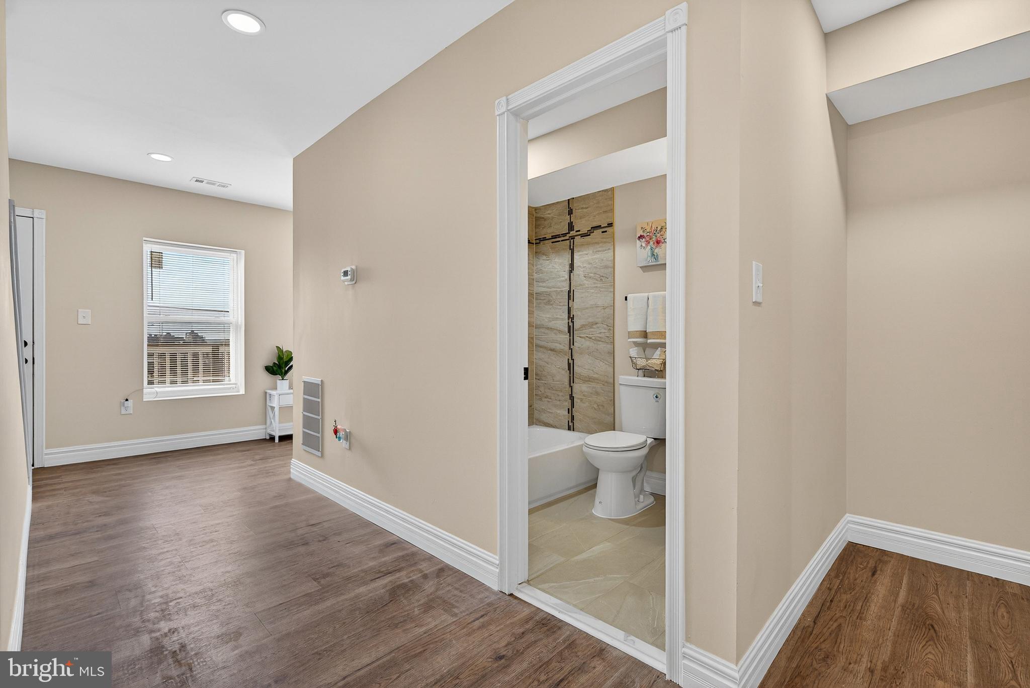 BALTIMORE EAST - SOUTH CLIFTON PARK HIST. DISTRICT - Residential