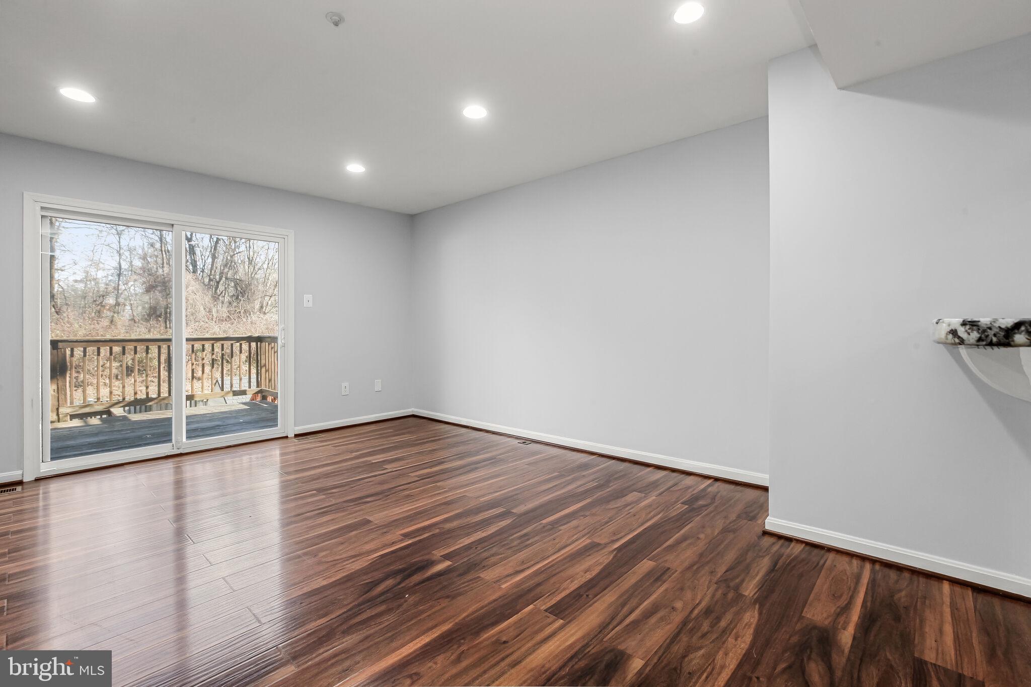 ST CLAIR - Residential