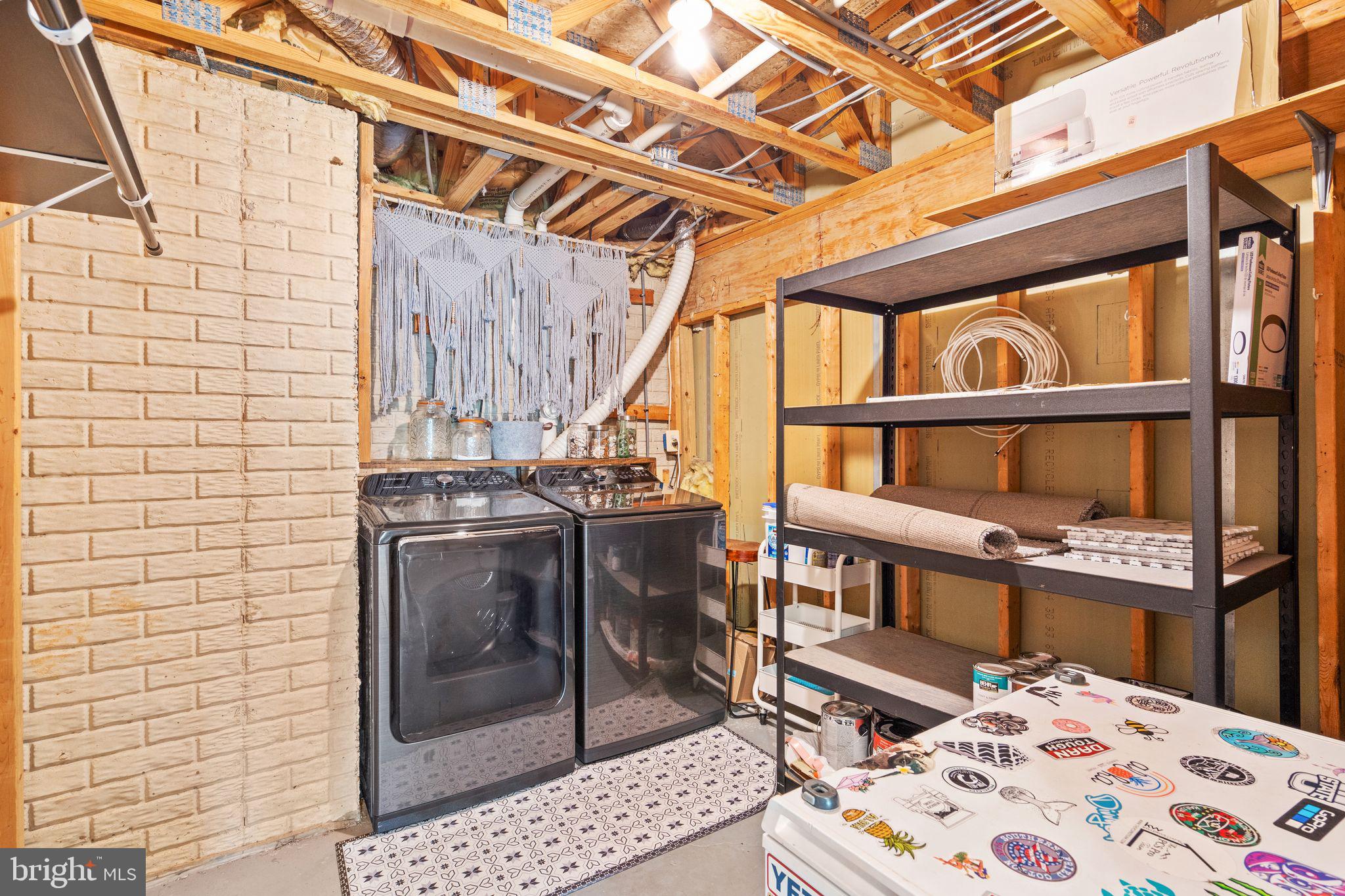 POTOMAC HILLS - Residential