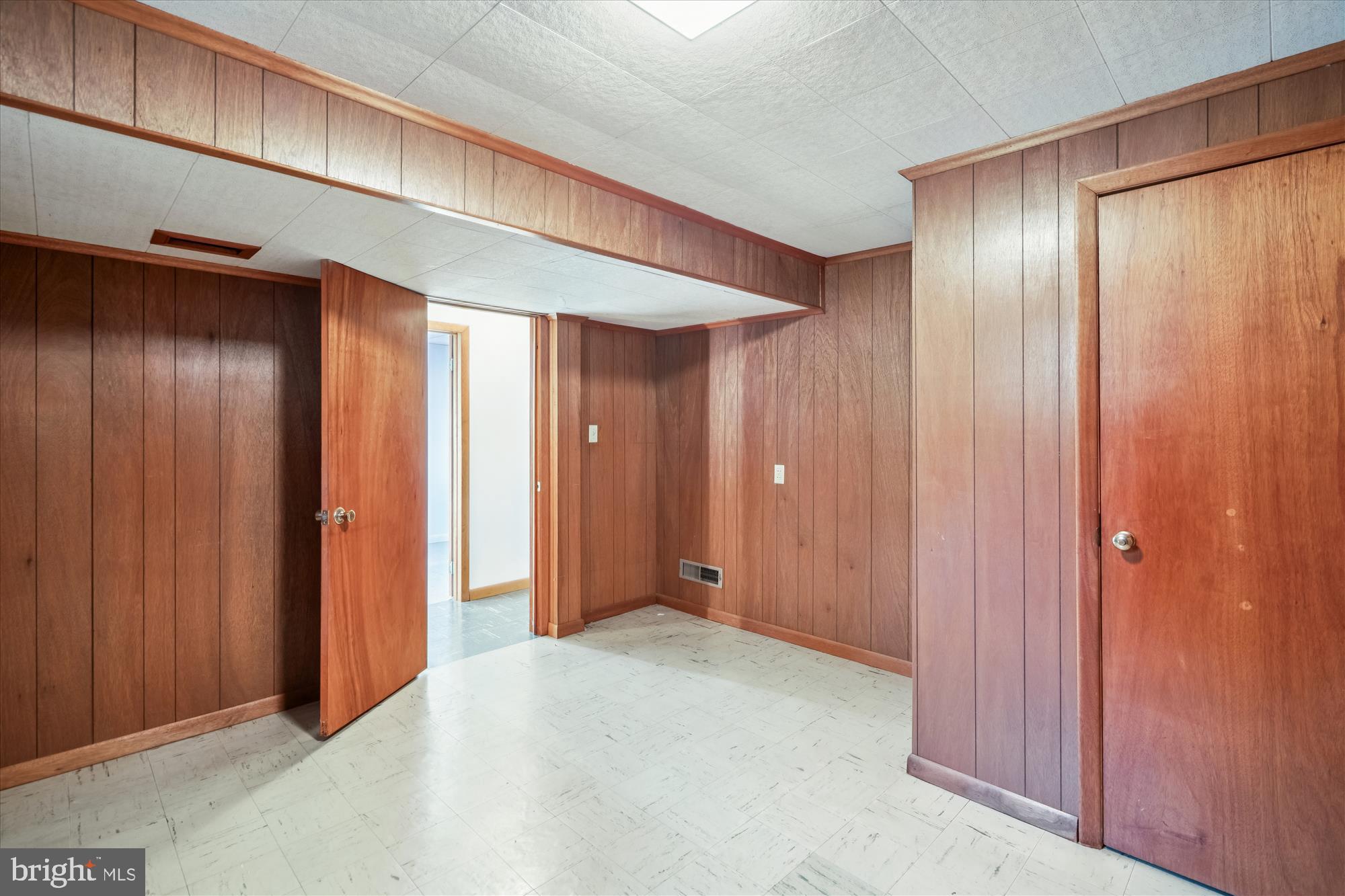 HILLANDALE - Residential