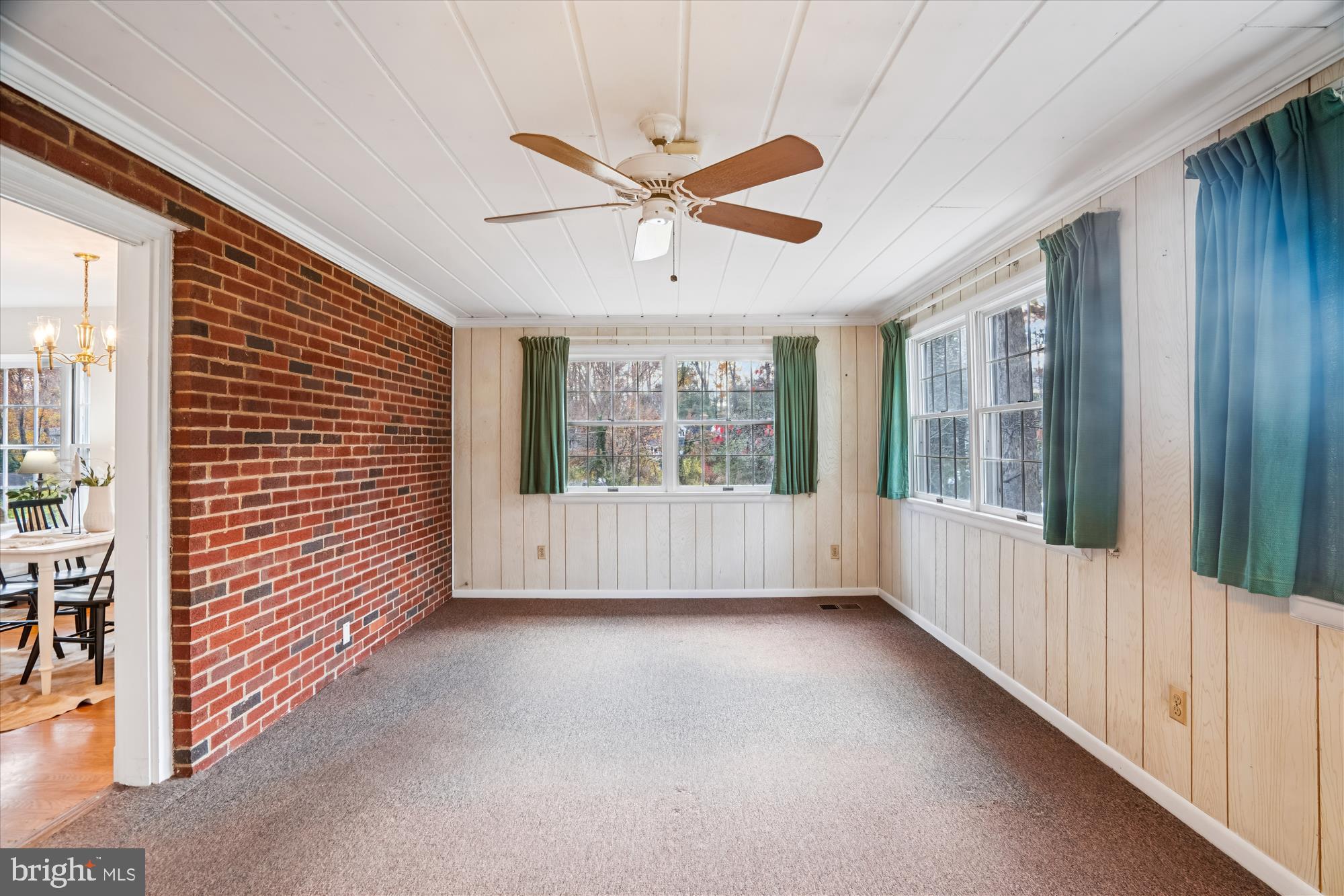 HILLANDALE - Residential