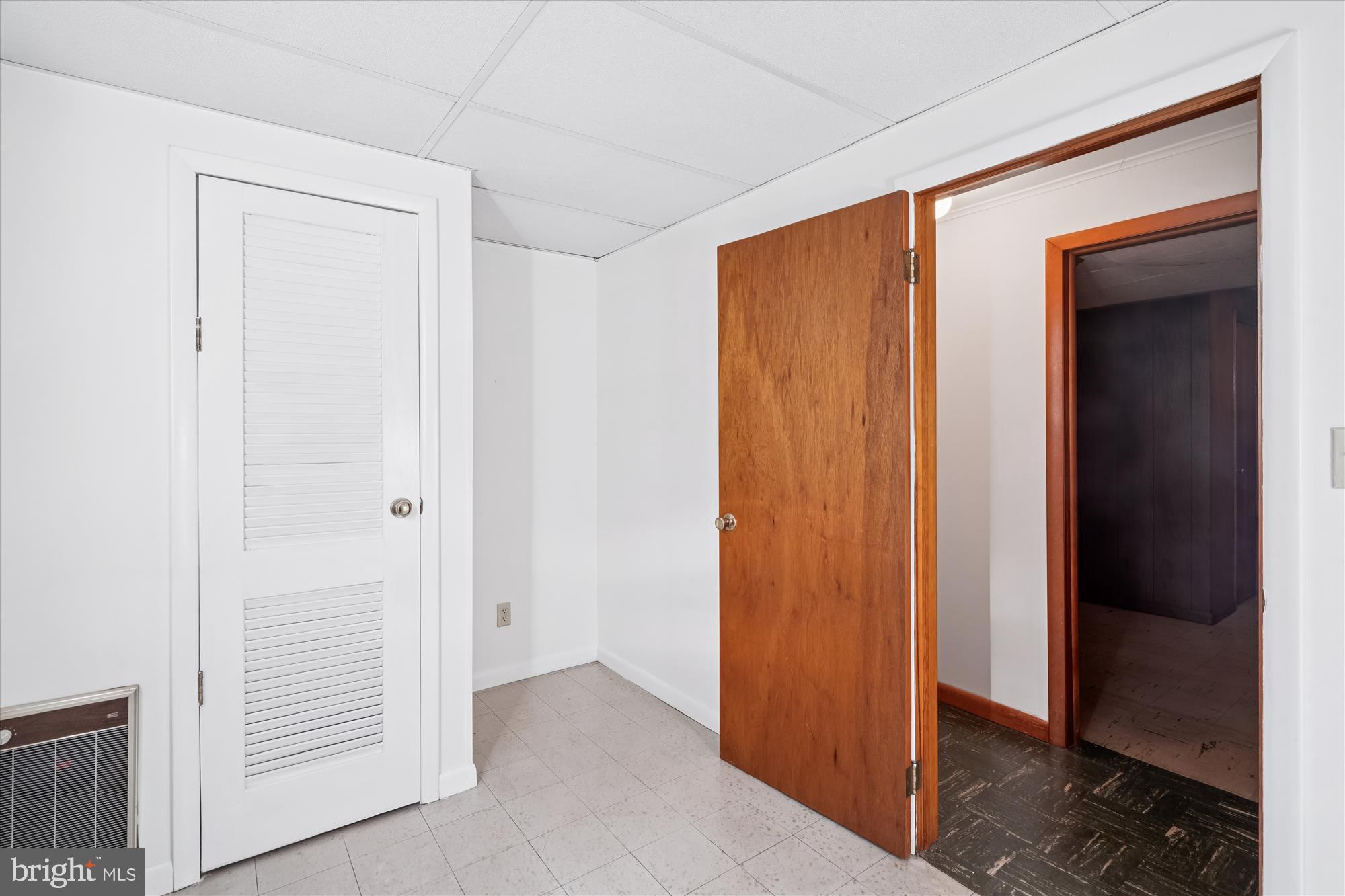 HILLANDALE - Residential