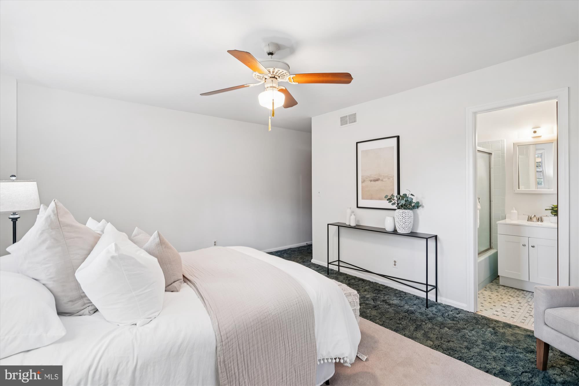 HILLANDALE - Residential