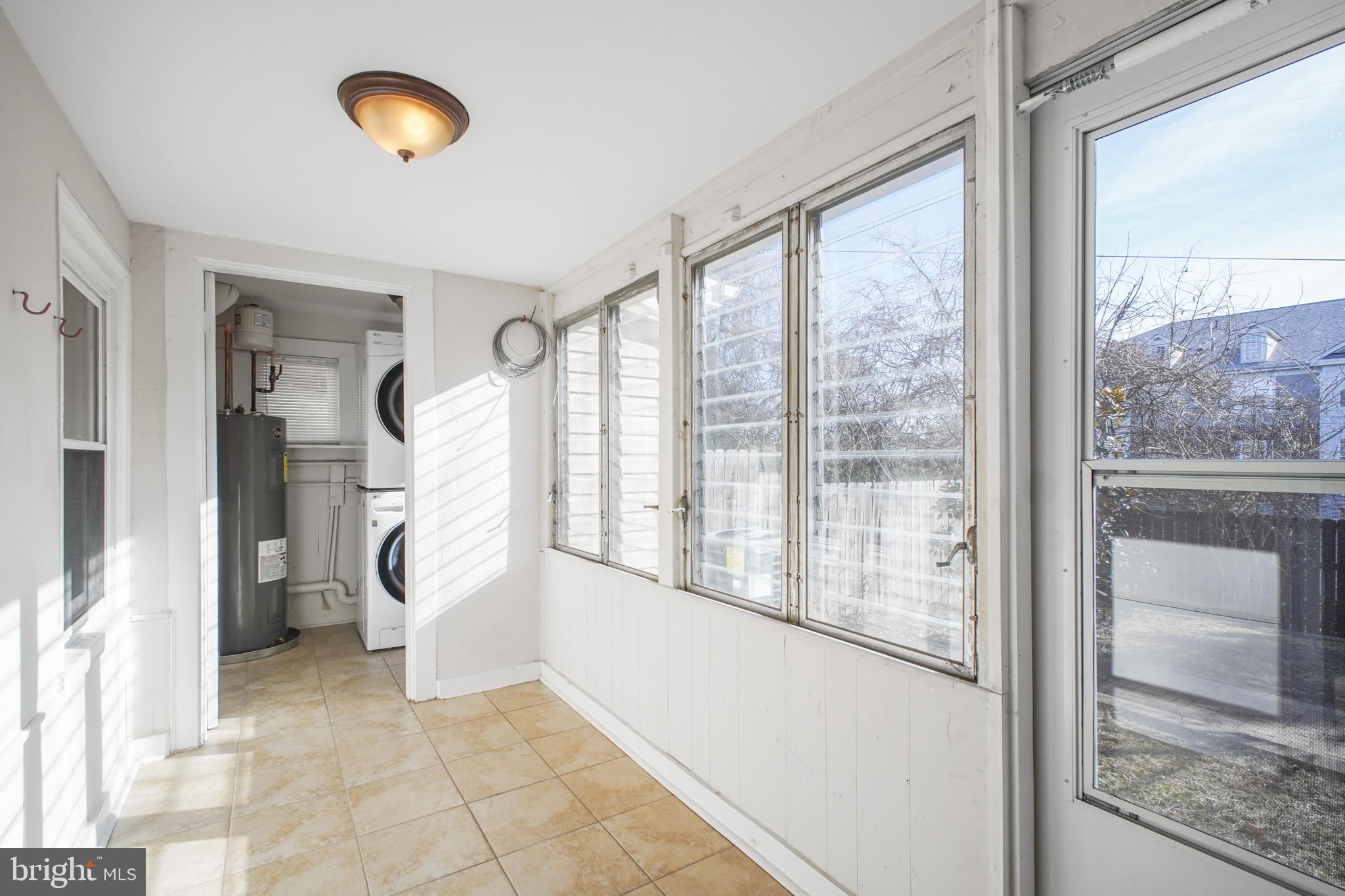 DOWNTOWN FREDERICKSBURG - Residential Lease