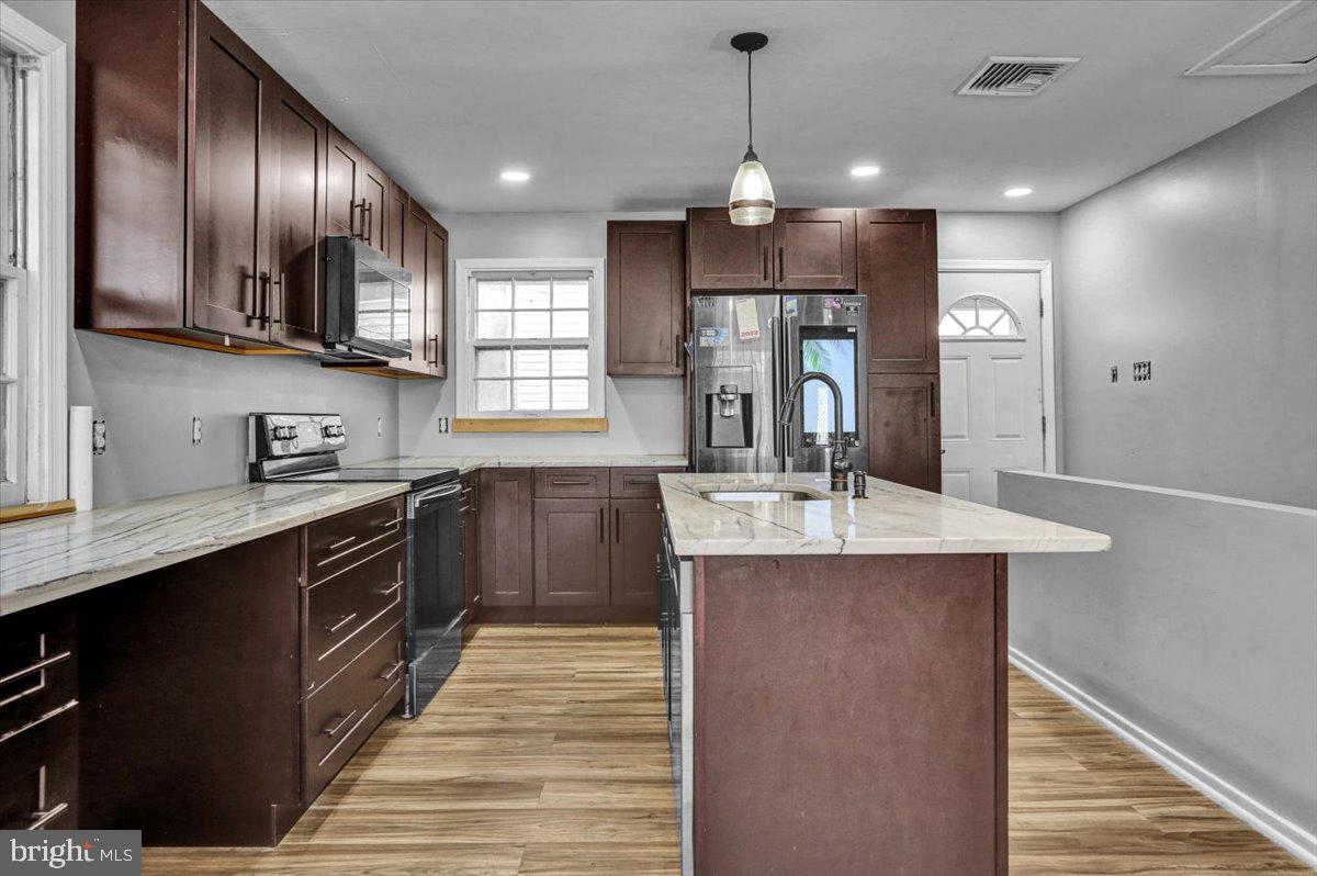 MADISON HEIGHTS - Residential