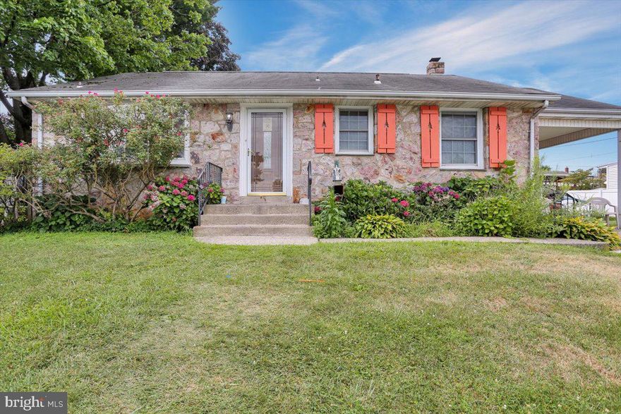 Welcome to 928 S Jefferson Street. This ranch home located on a corner with a sizable lot, great curb appeal and offers everything a ranch living offers plus the ability to expand into the basement level for additional living space. Recently renovated kitchen, freshly painted and ready for the next homeowner to put their stamp of personality into it.  The car port is currently being used as outdoor living but can easily be transformed back to a car port with the swing of a gate. Close to main roads, shopping, Parkway and other amenities.  Call today to schedule you personal tour.