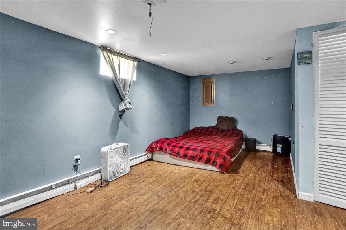 MADISON HEIGHTS - Residential