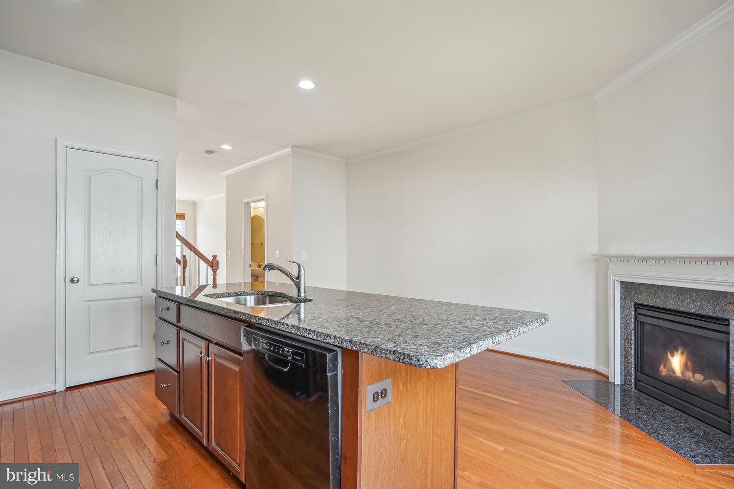 BROADLANDS - Residential