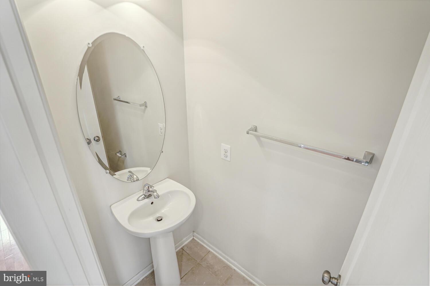 BROADLANDS - Residential